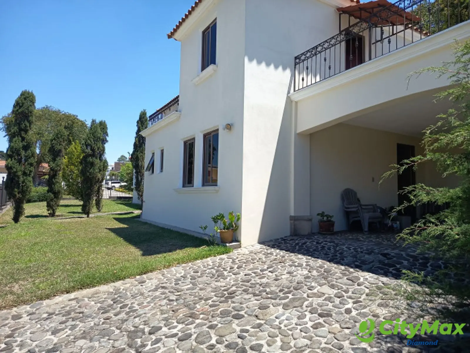 Casa Grande en Venta en Carretera al Salvador km. 25 - foto 1