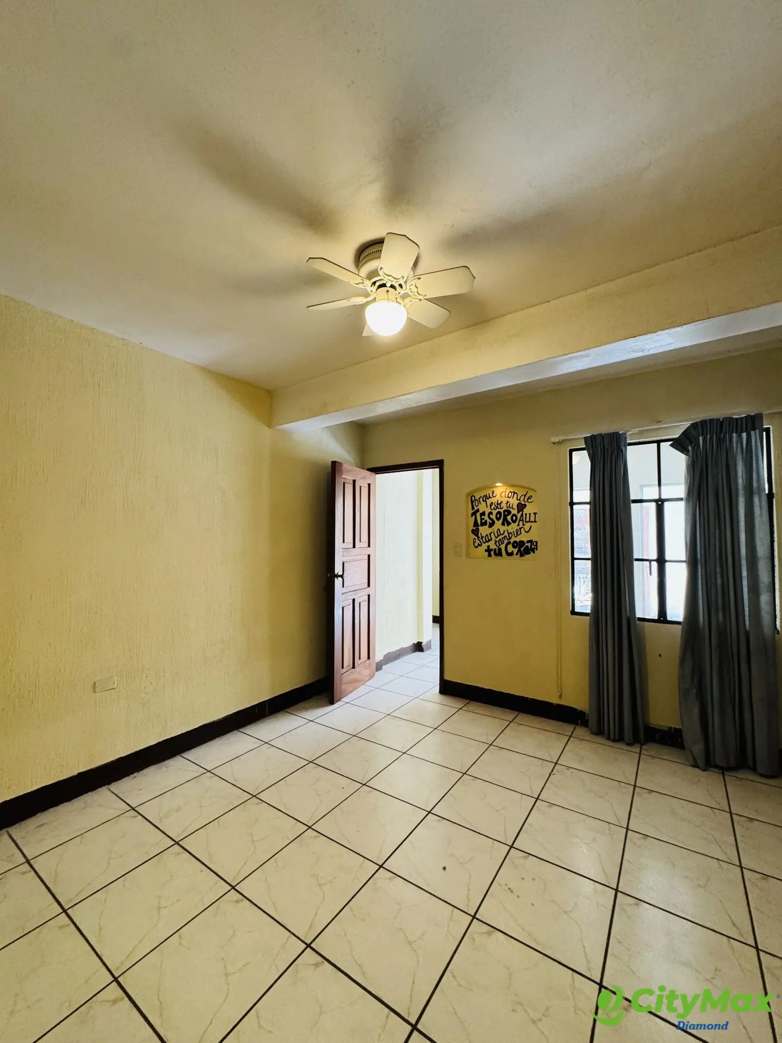 Casa en venta Lomas del Norte zona 17 - foto 1