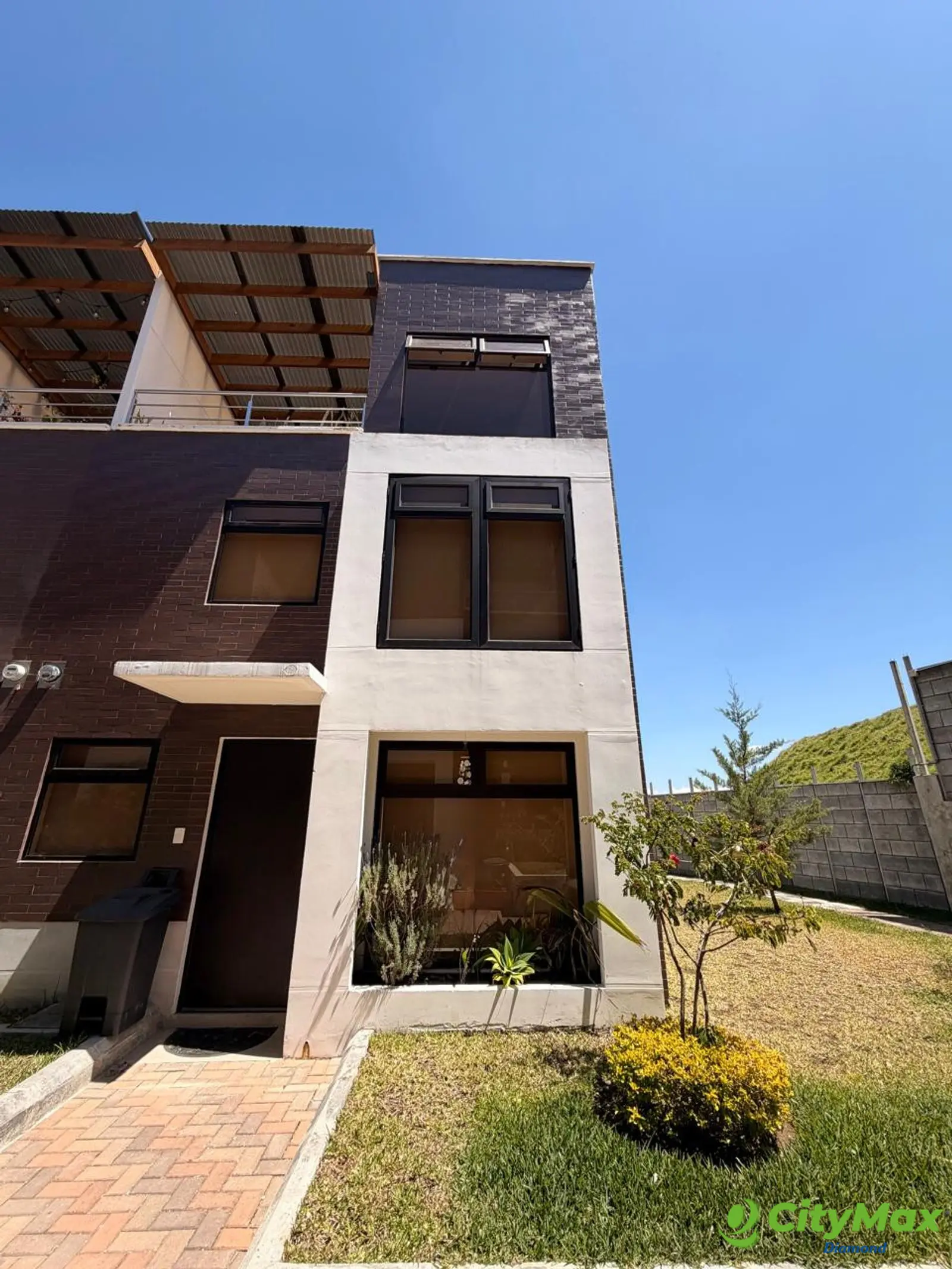 Casa en venta en Residencial km. 16 entrada Olmeca - foto 1