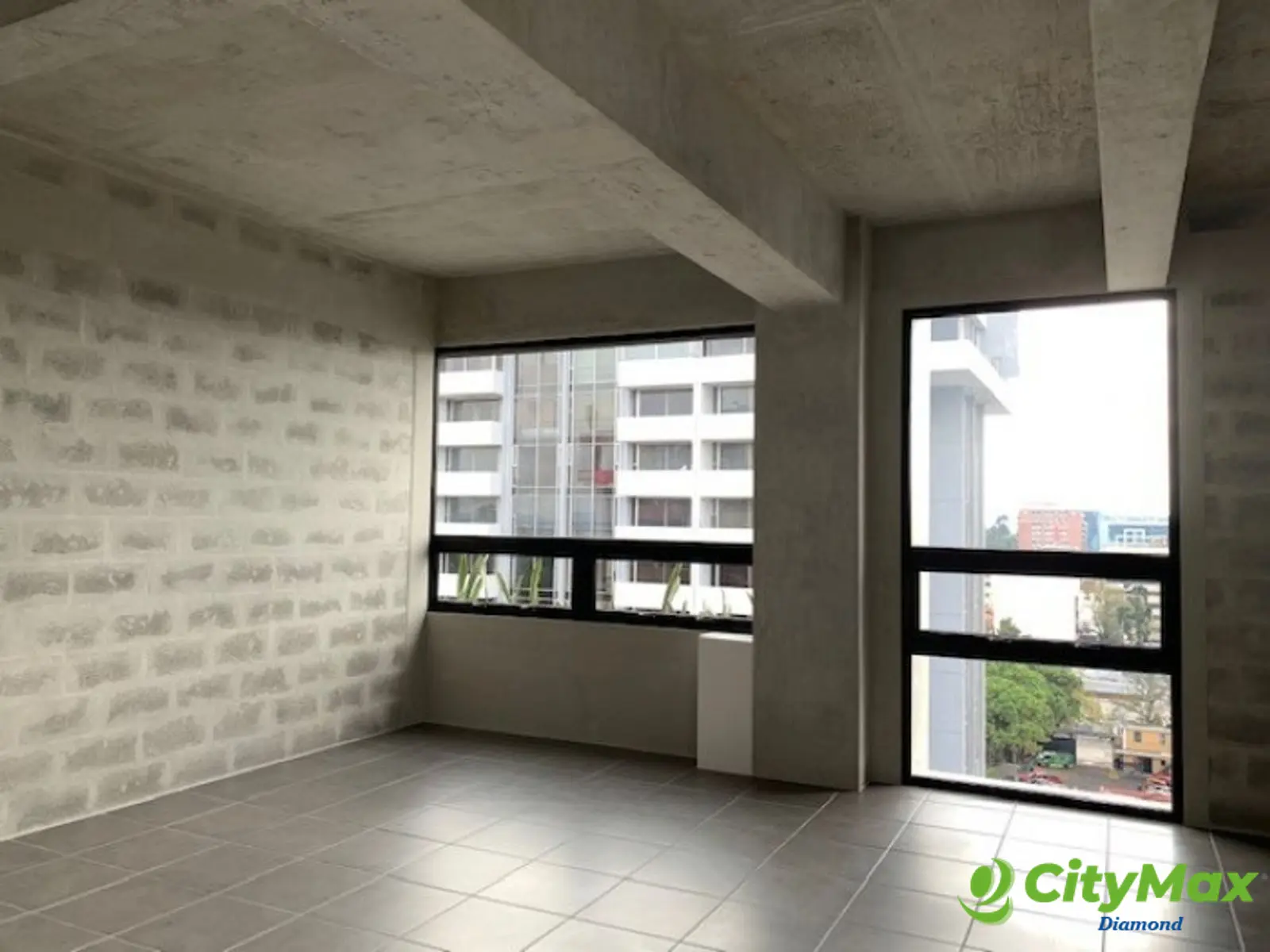 Oficina en zona 9 Edificio Nova Reformador - foto 1
