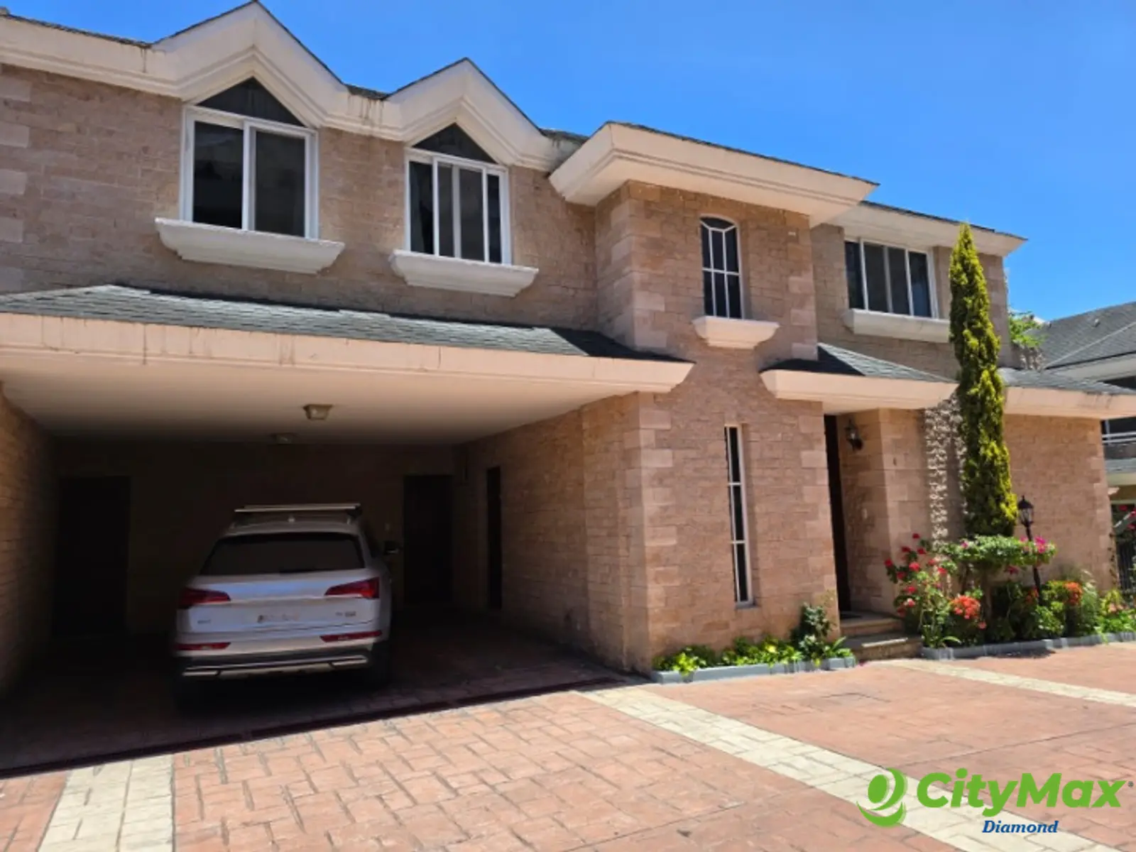Casa en renta en zona 14 en Condominio - foto 1