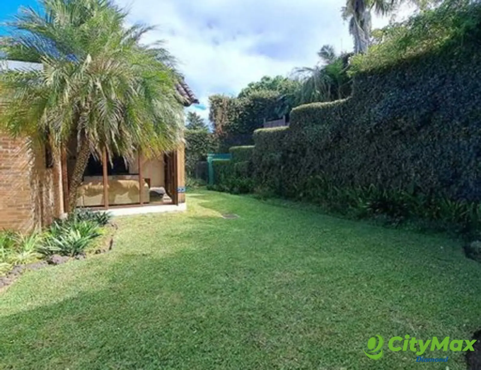 Casa en venta y renta en zona 16 dentro de garita - foto 1