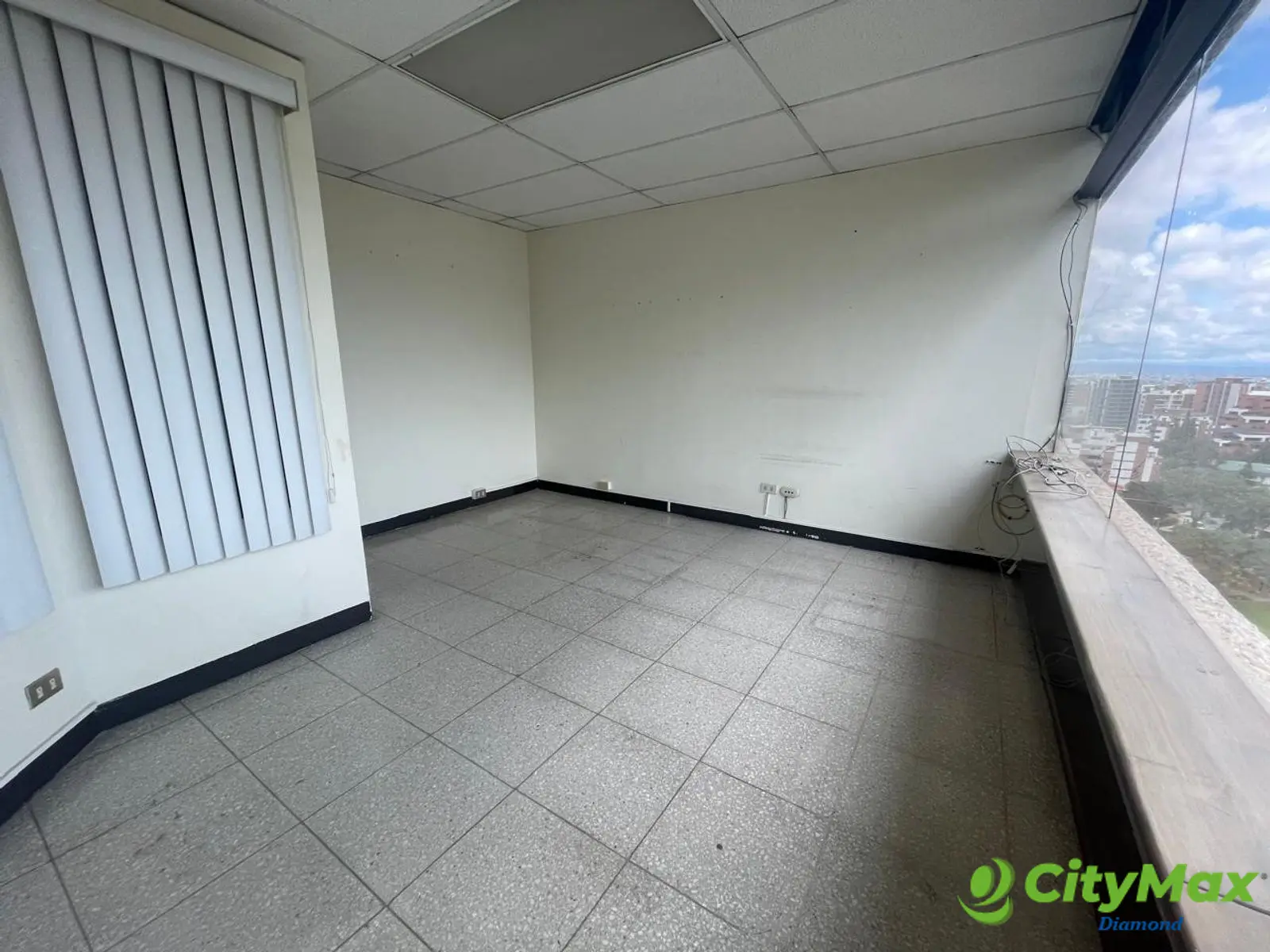 Clinica Medica en Renta en Edificio Medico Zona 15 - foto 1