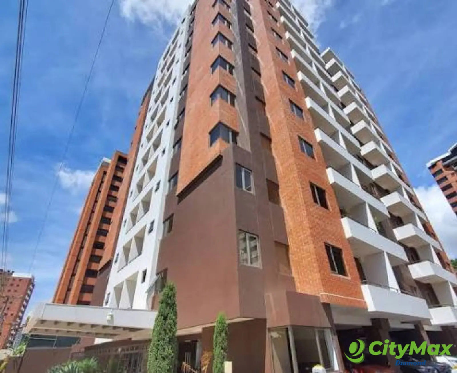 Apartamento en renta en zona 14, Torre Quattro - foto 1