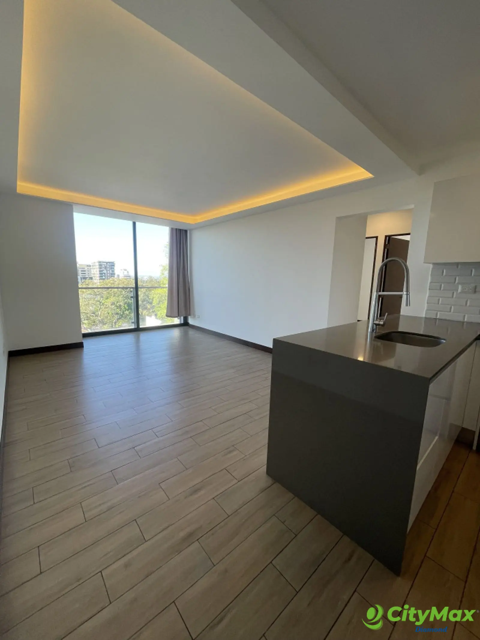 Apartamento en Venta en zona 15 - foto 1