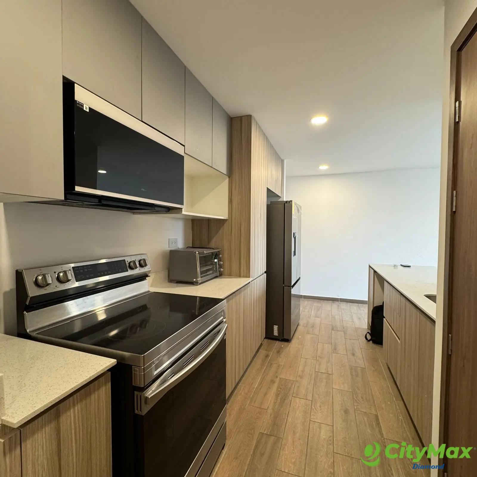 Apartamento en Renta Zona 14 Parque 14 - foto 1