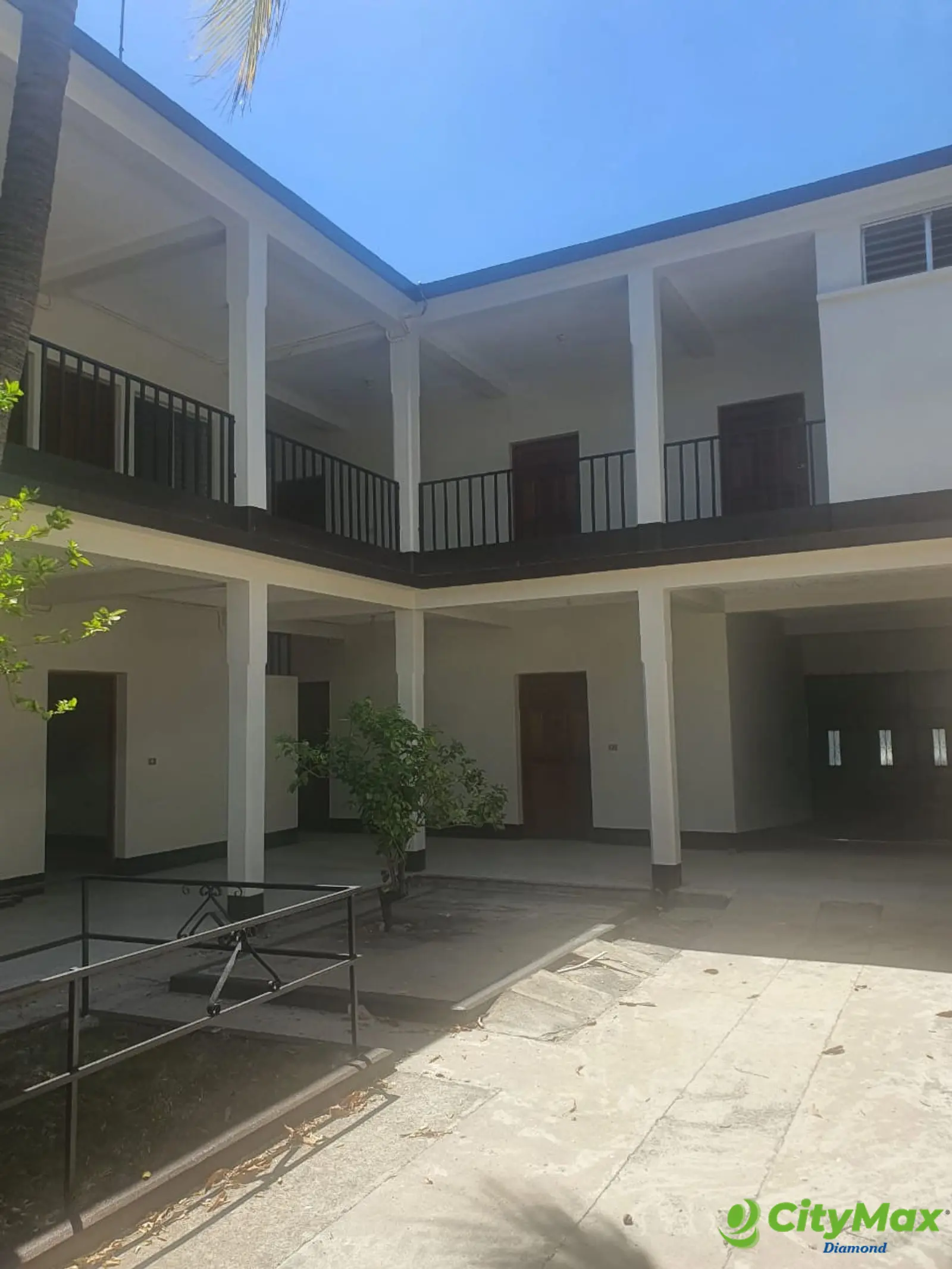 Casa en Renta de Uso Comercial en Centro de Zacapa - foto 1