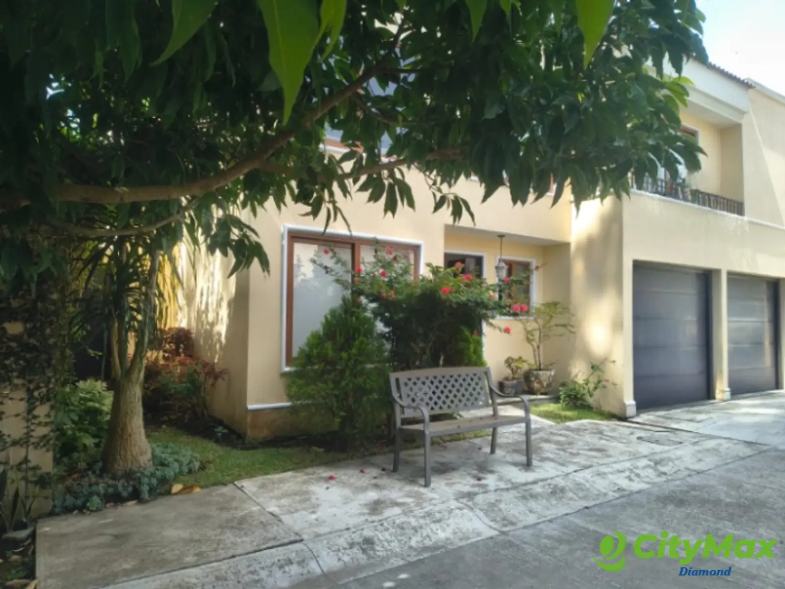 Casa en renta y venta Cumbres de La Arboleda km 21 CAES - foto 1