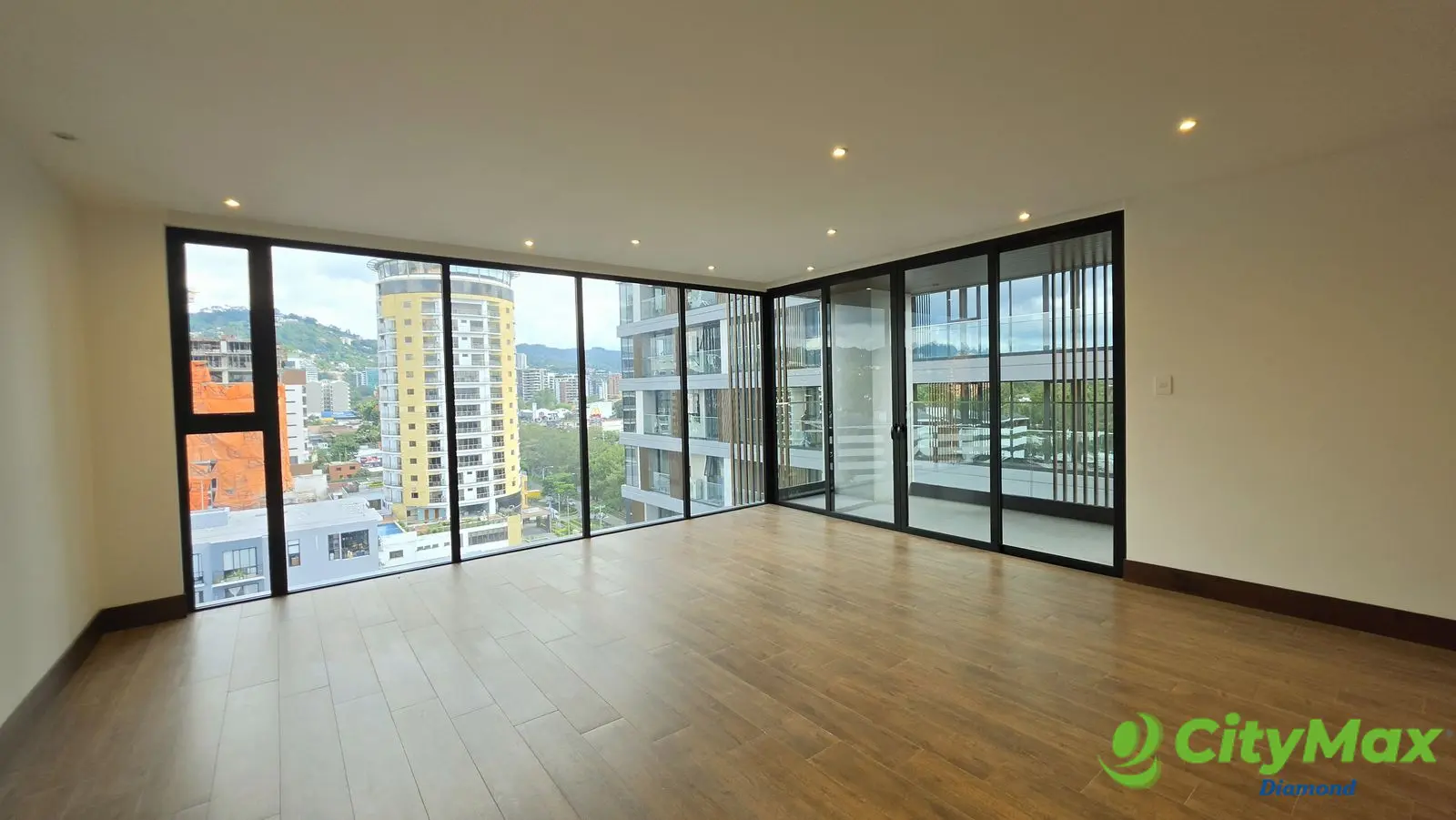 Apartamento en Renta de 2 habitaciones en Gaura Zona 15 - foto 1