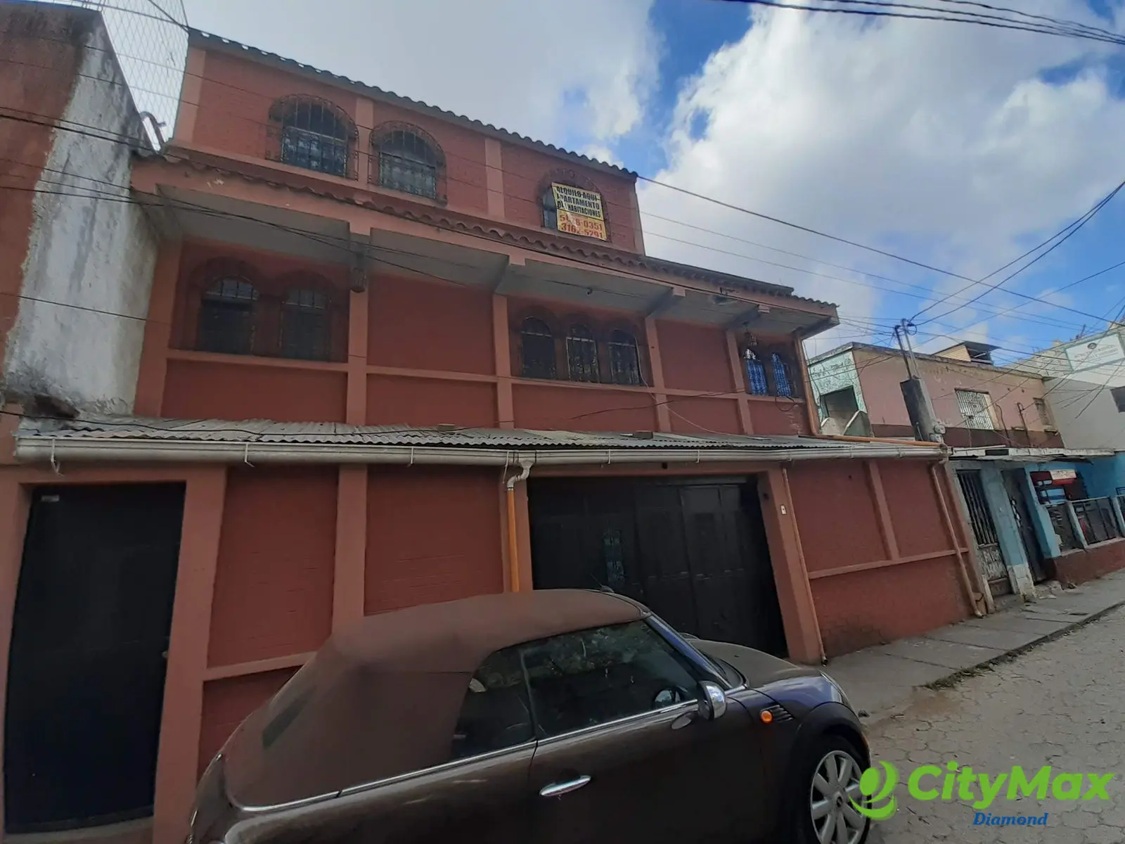 Propiedad En Venta con 4 Apartamentos Zona 3 Mixco - foto 1