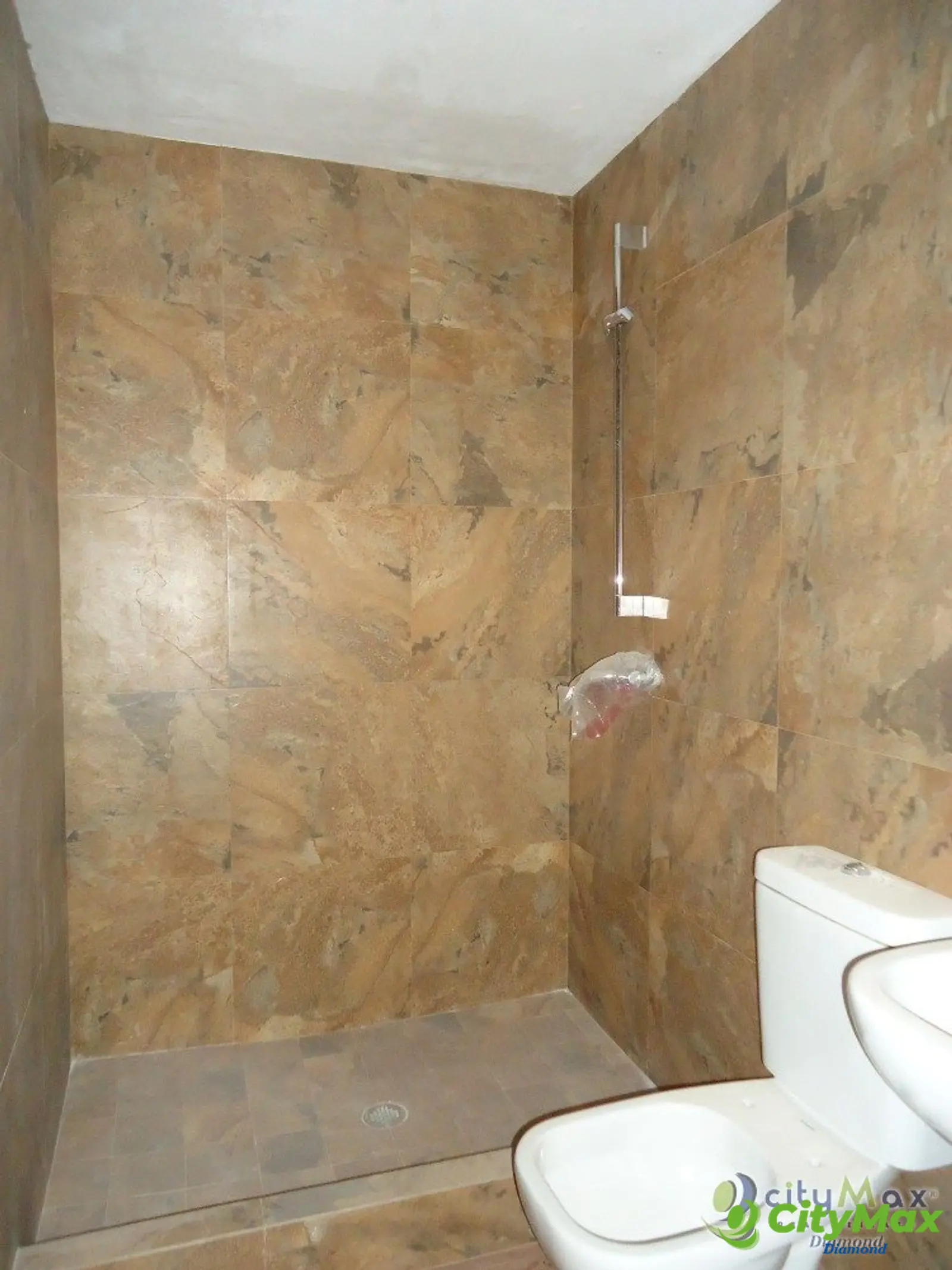 APARTAMENTO EN RENTA TIPO LOFT EN LA MONTAÑA ZONA 16  - foto 4