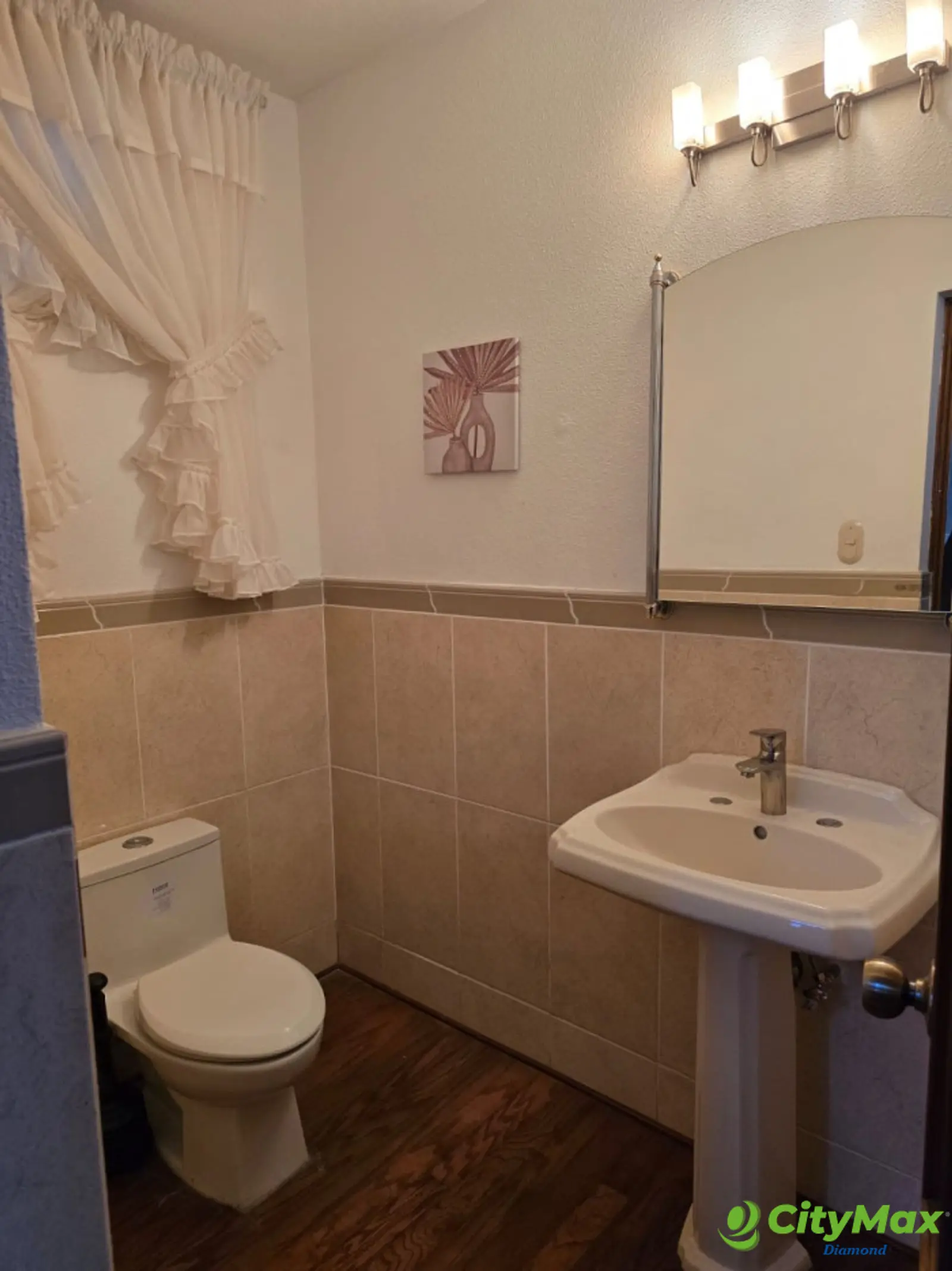 Casa en renta en zona 14 en Condominio - foto 4