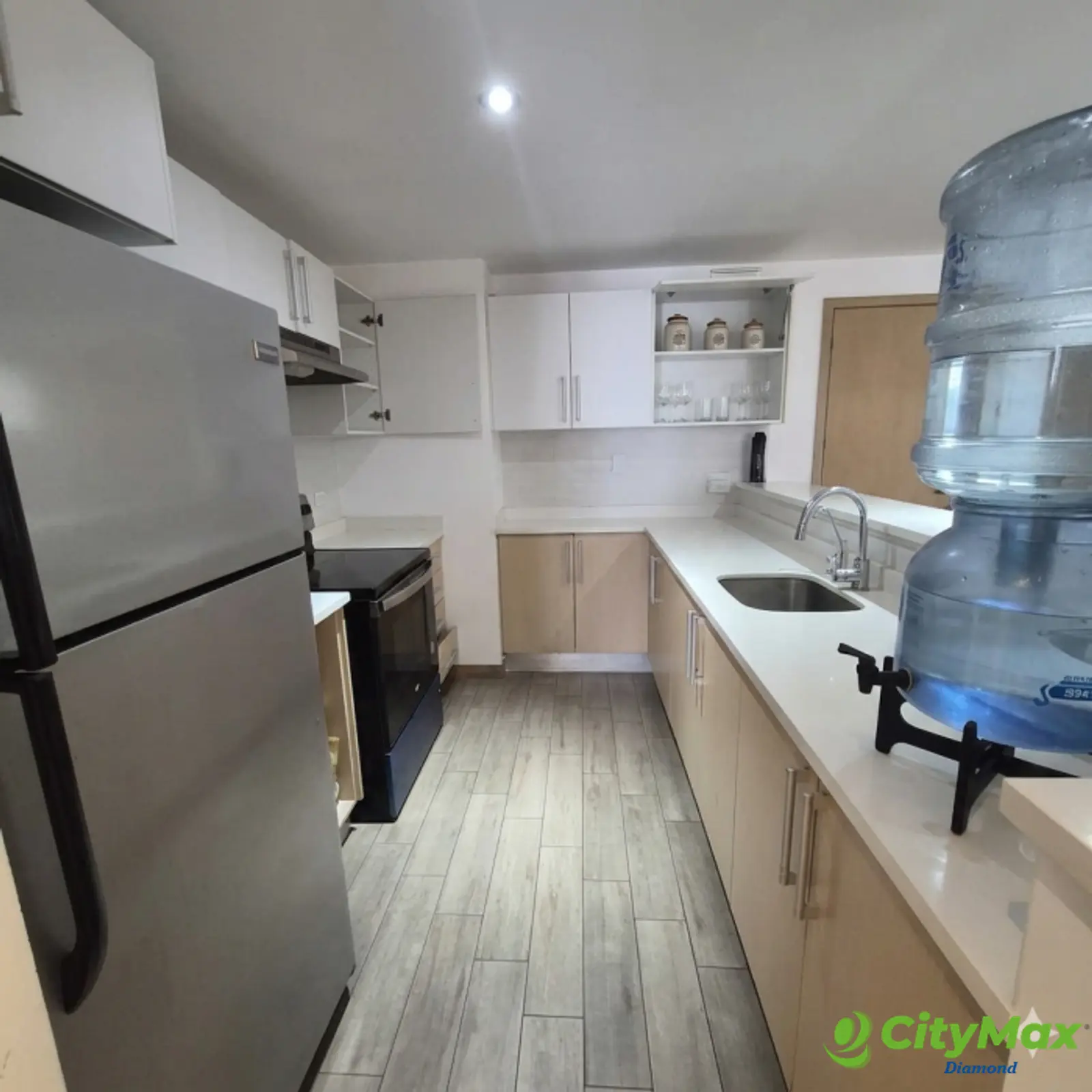 Apartamento en venta en zona 10 - foto 5