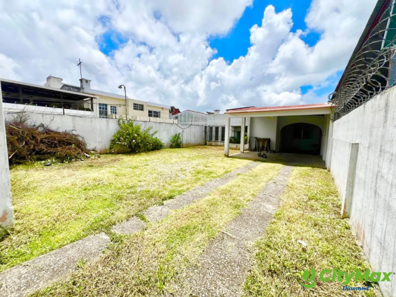Propiedad con 2 Casas Venta Carretera a San Jose Pinula - foto 6