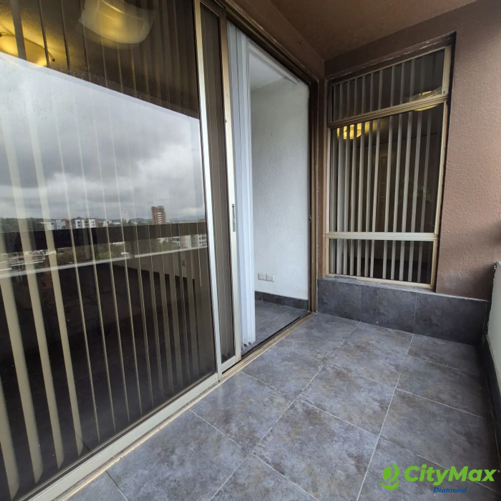 Apartamento semi amueblado renta zona 15 Vista Hermosa - foto 18