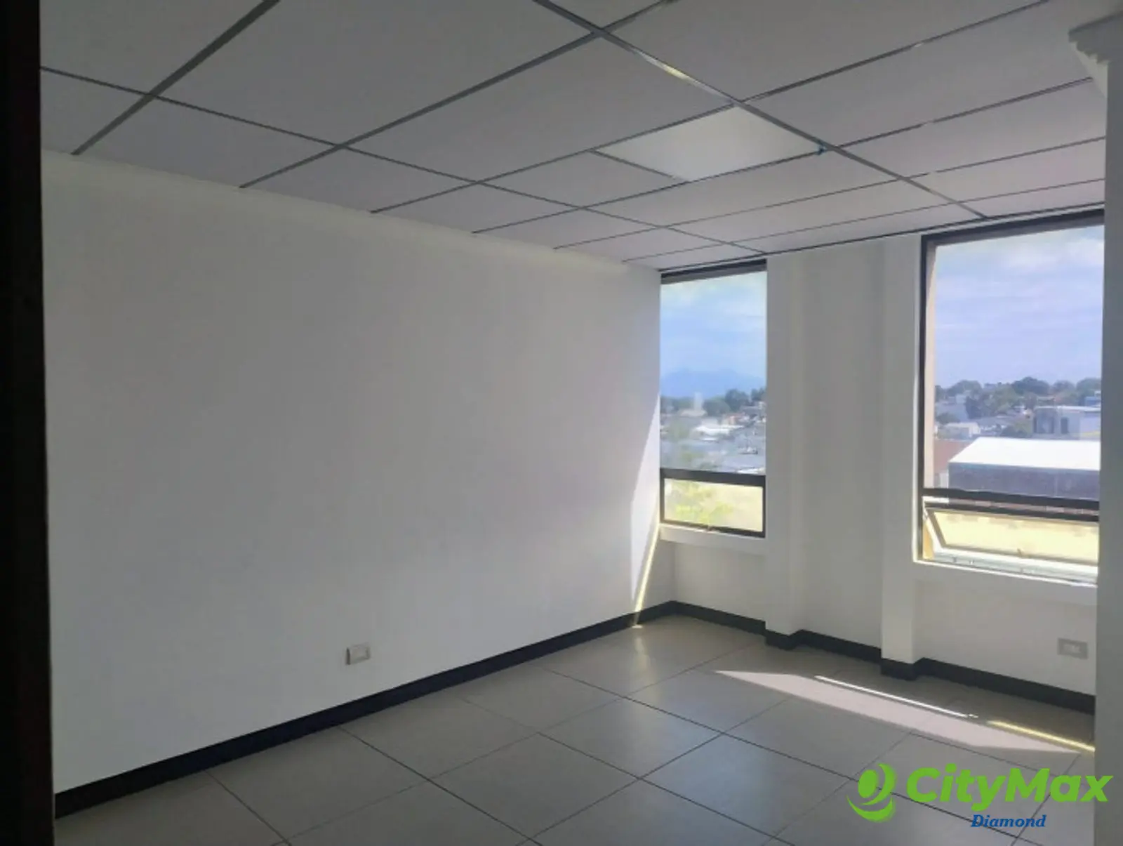 Oficina en Edificio Corporativo en Renta en Zona 13 - foto 9