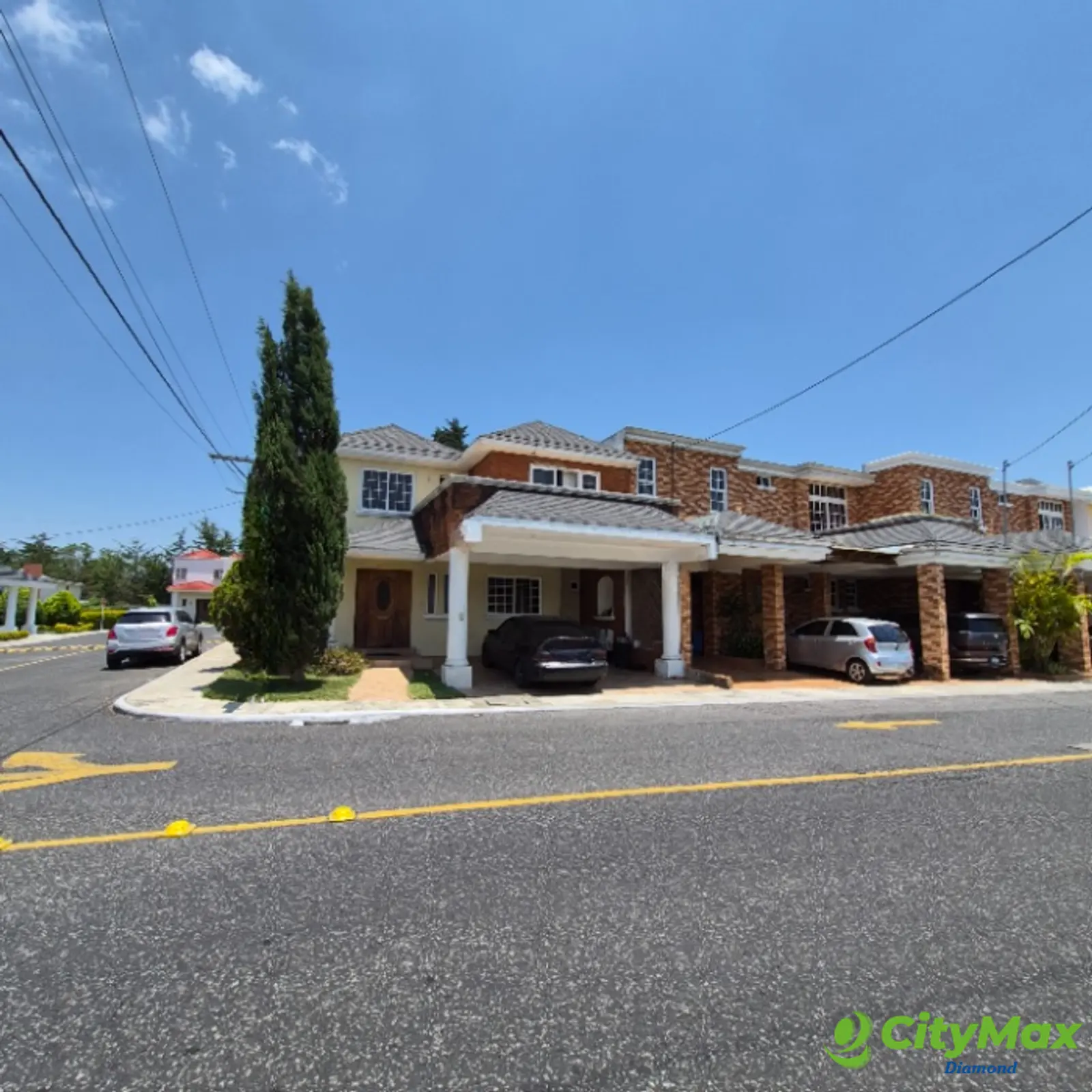 Casa de esquina en venta Km. 18 Carretera Salvador - fachada