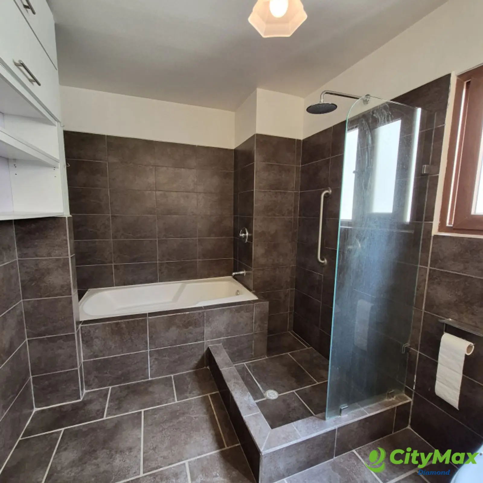 Casa en renta y venta Cumbres de La Arboleda km 21 CAES - foto 17