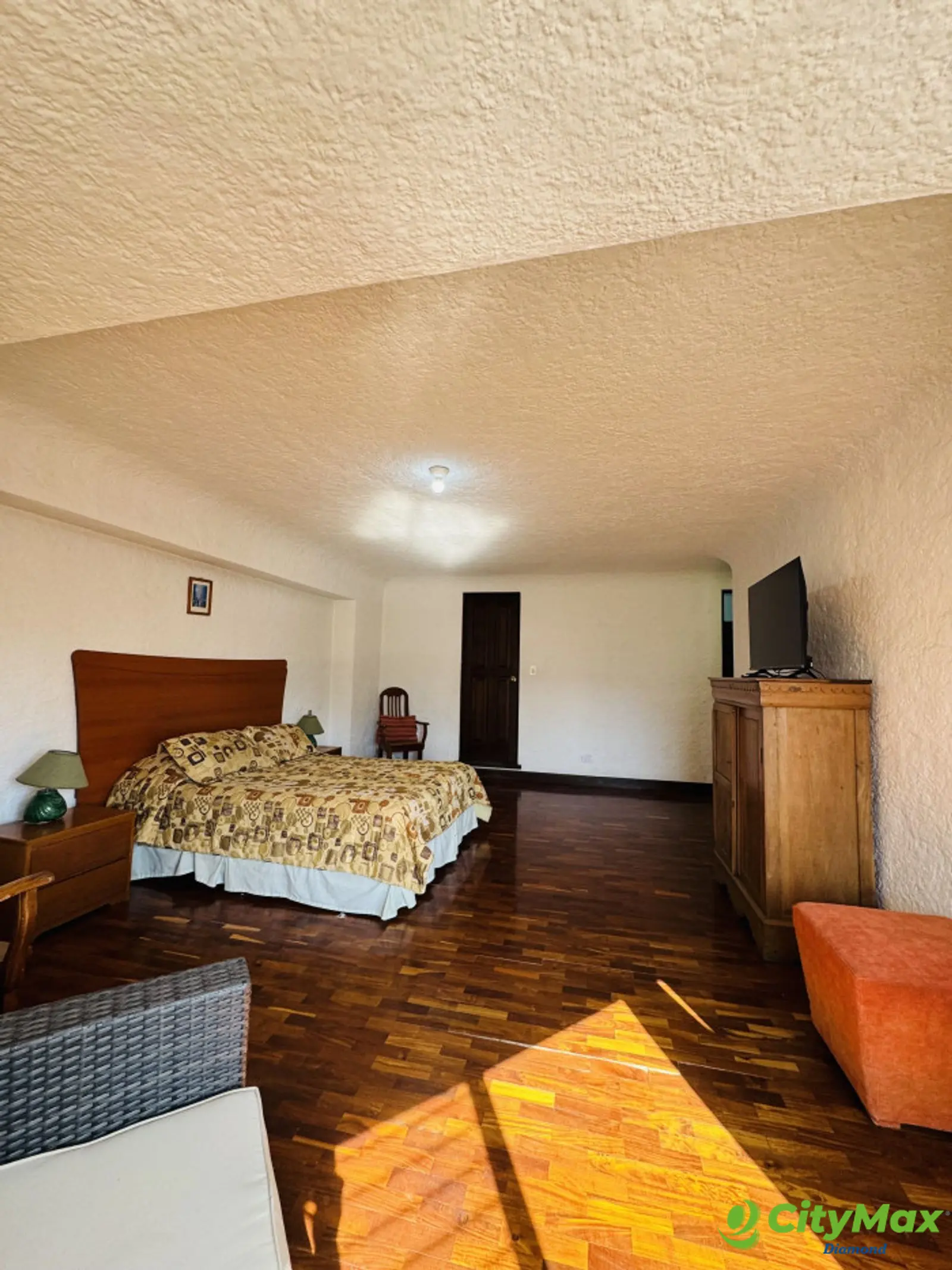Apartamento Amueblado en Renta y Venta Zona 10  - foto 10