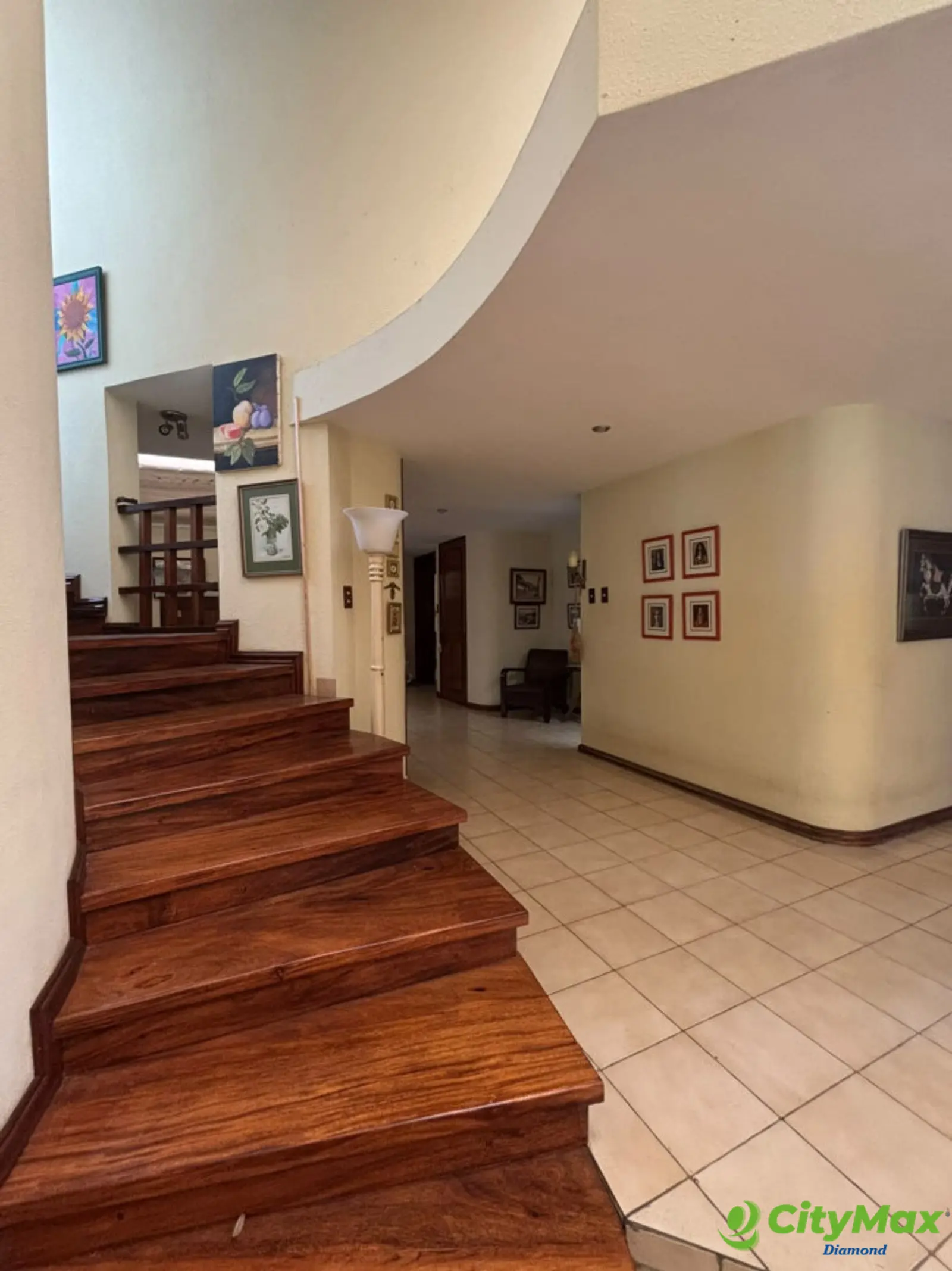 Casa en venta condominio El Recreo Santa Elena Barillas - foto 2