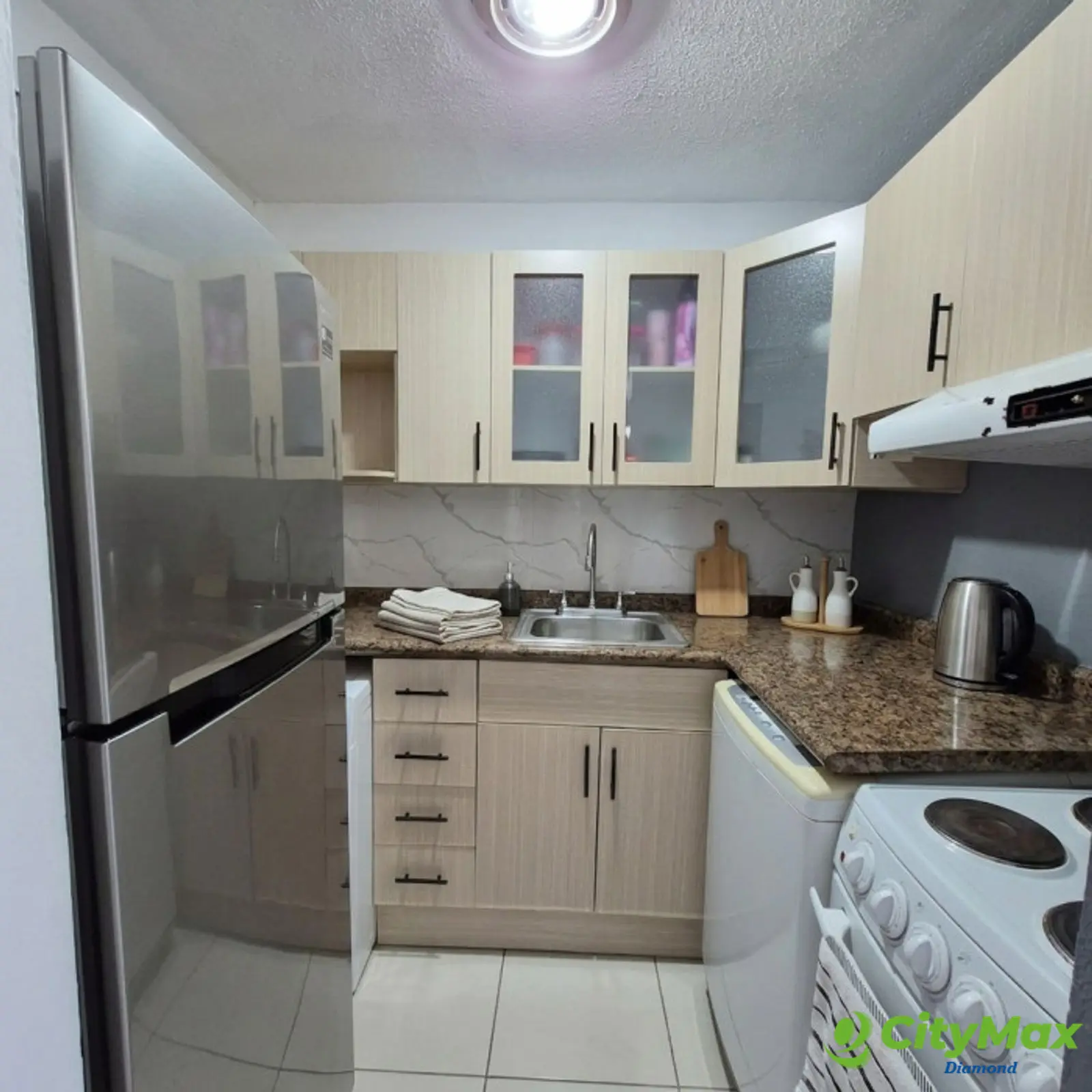 Apartamento en venta en zona 15 Edificio de uso mixto - foto 2