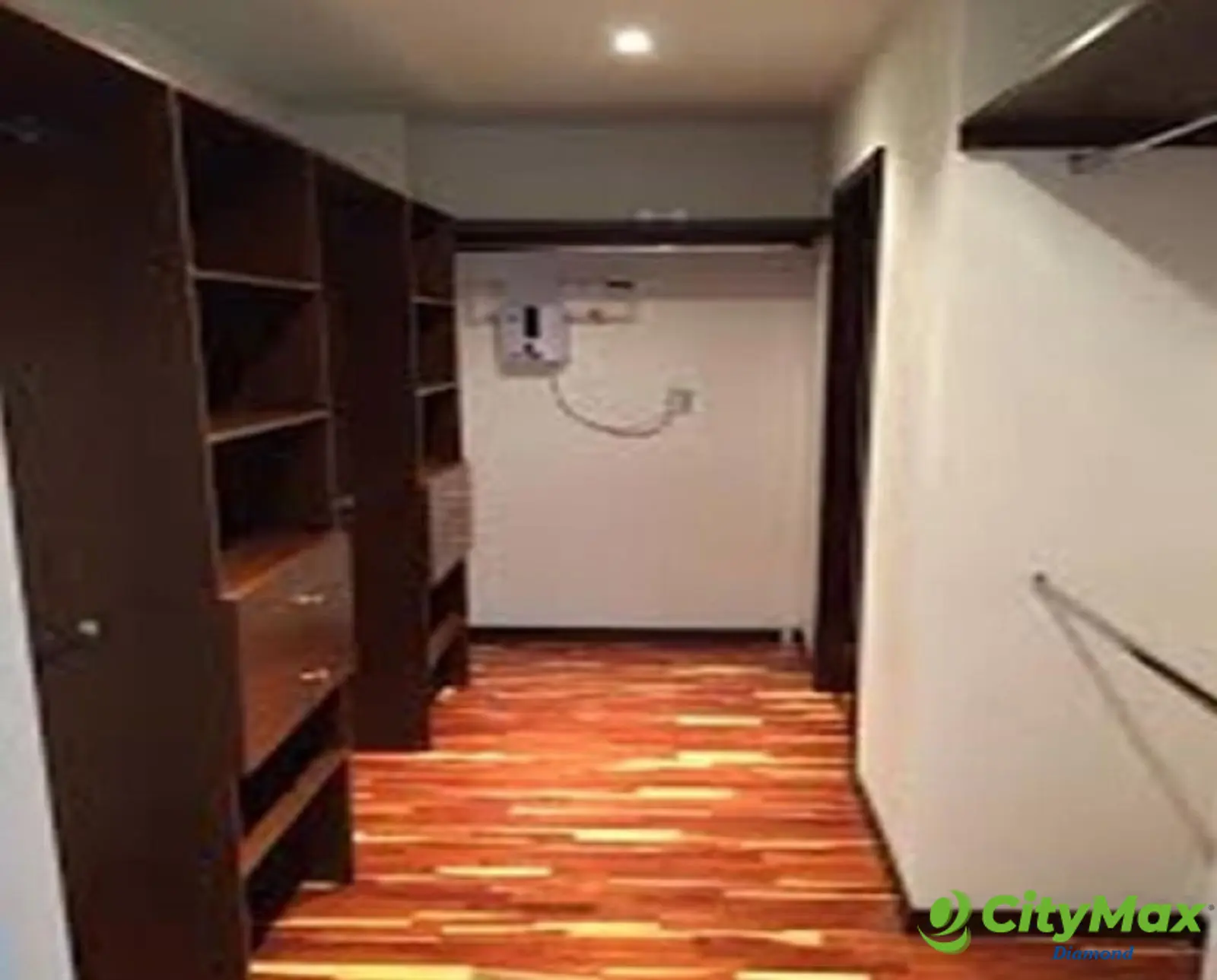Apartamento en renta en zona 14, Torre Quattro - foto 7