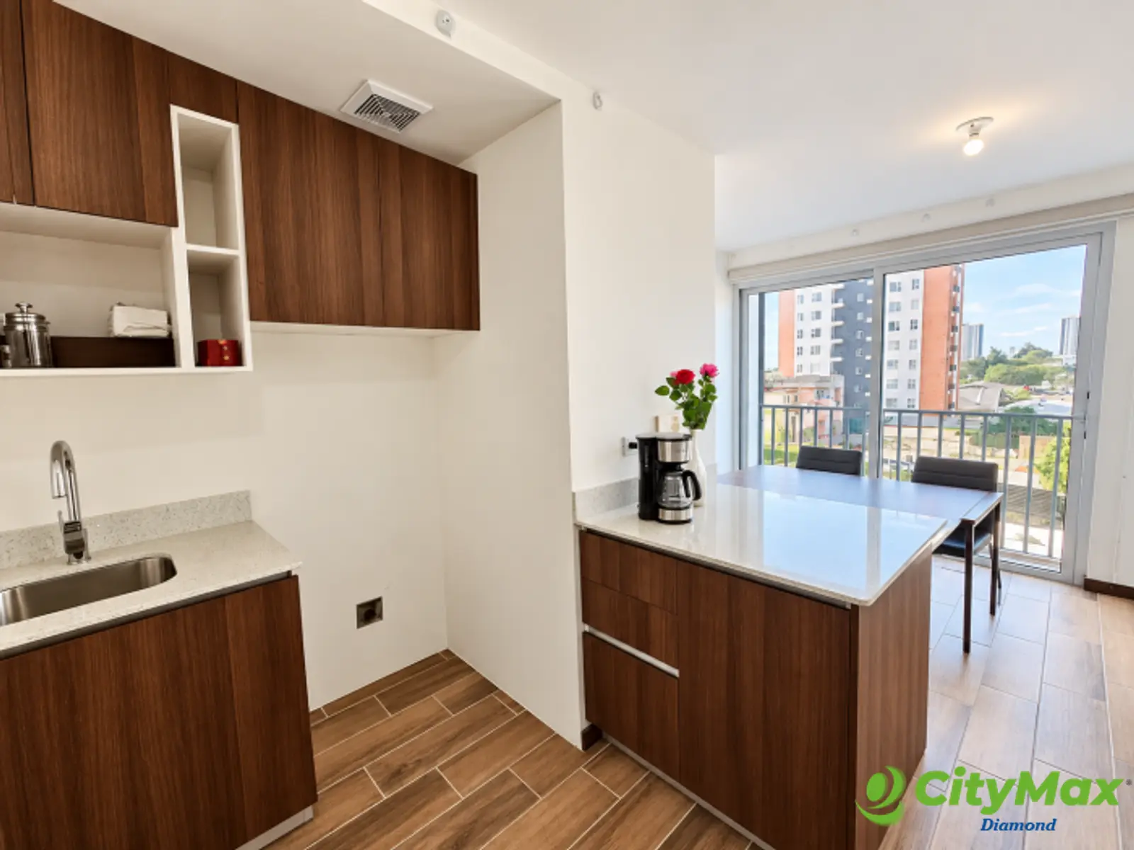 Apartamento en Renta en Edificio Santeli Zona 12 - foto 5
