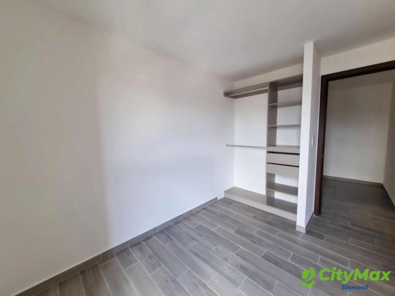 RENTA/ALQUILER APARTAMENTO PARQUE 10 zona 10 - foto 6