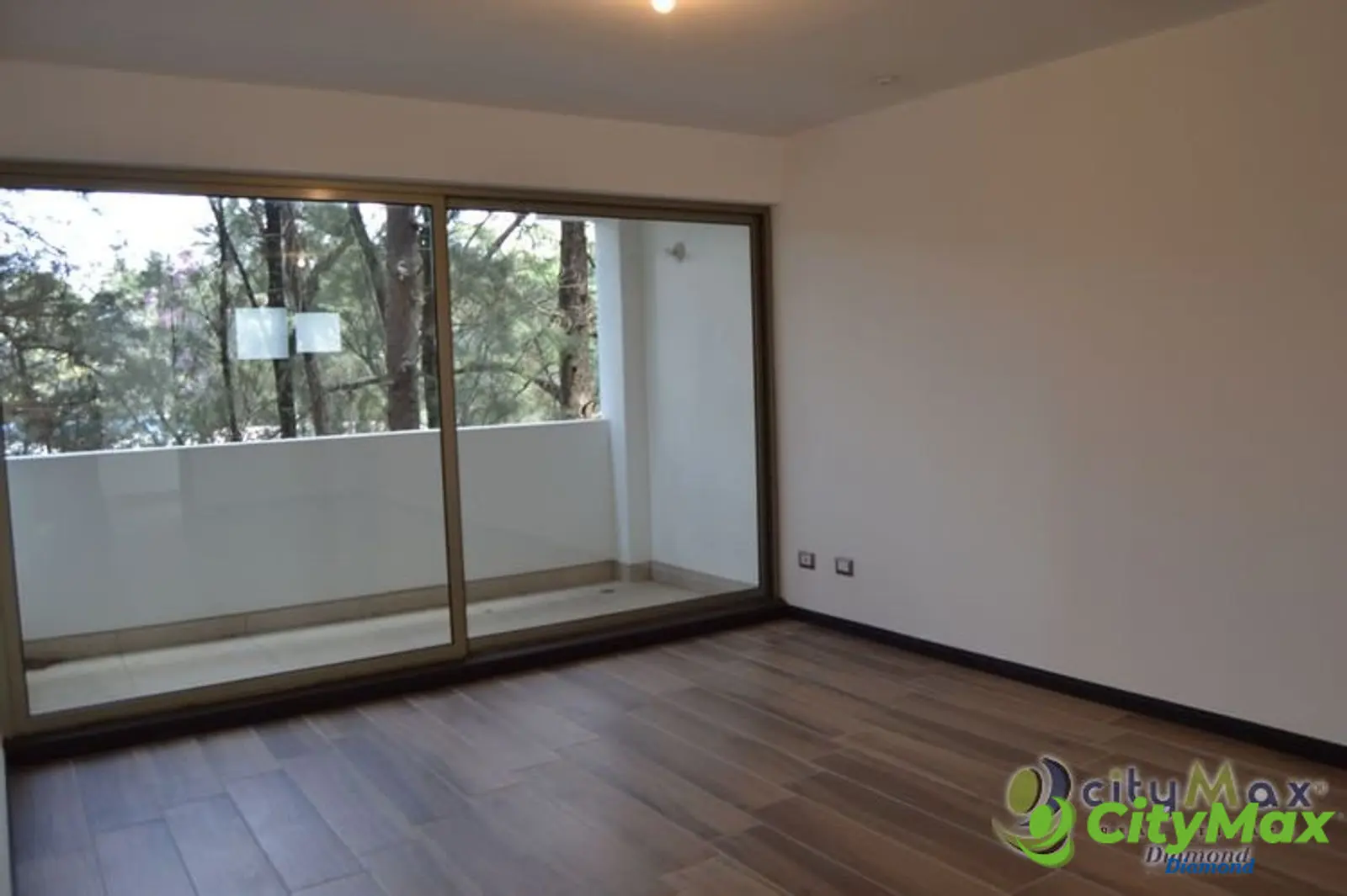 CityMax Diamond Alquila Apartamento en Zona 15 - foto 5