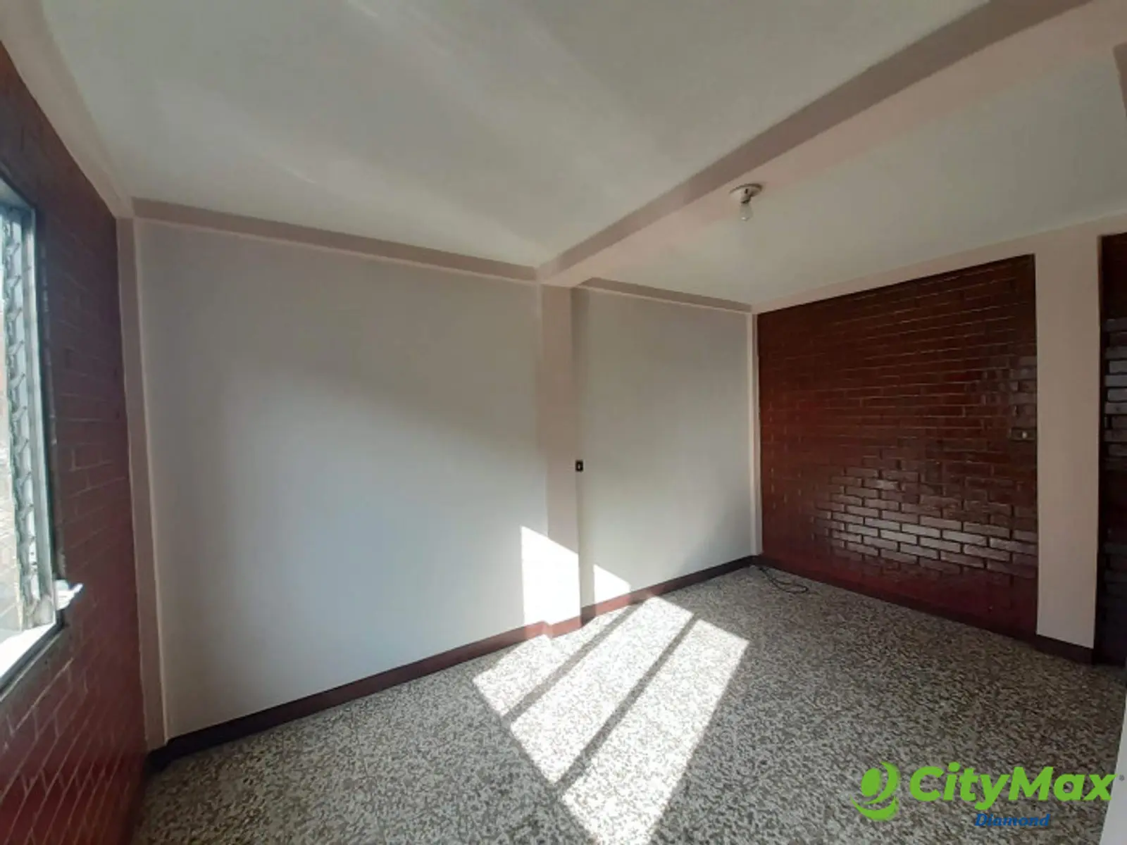 Propiedad En Venta con 4 Apartamentos Zona 3 Mixco - foto 10