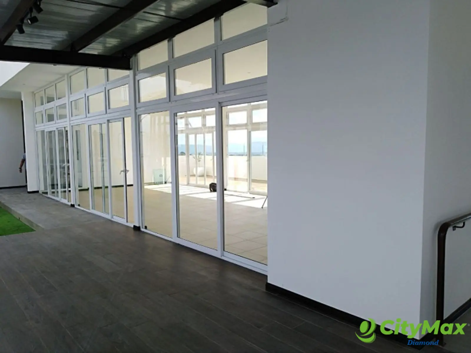 Apartamento Amueblado en Renta en Zona 11 Charcas - foto 3