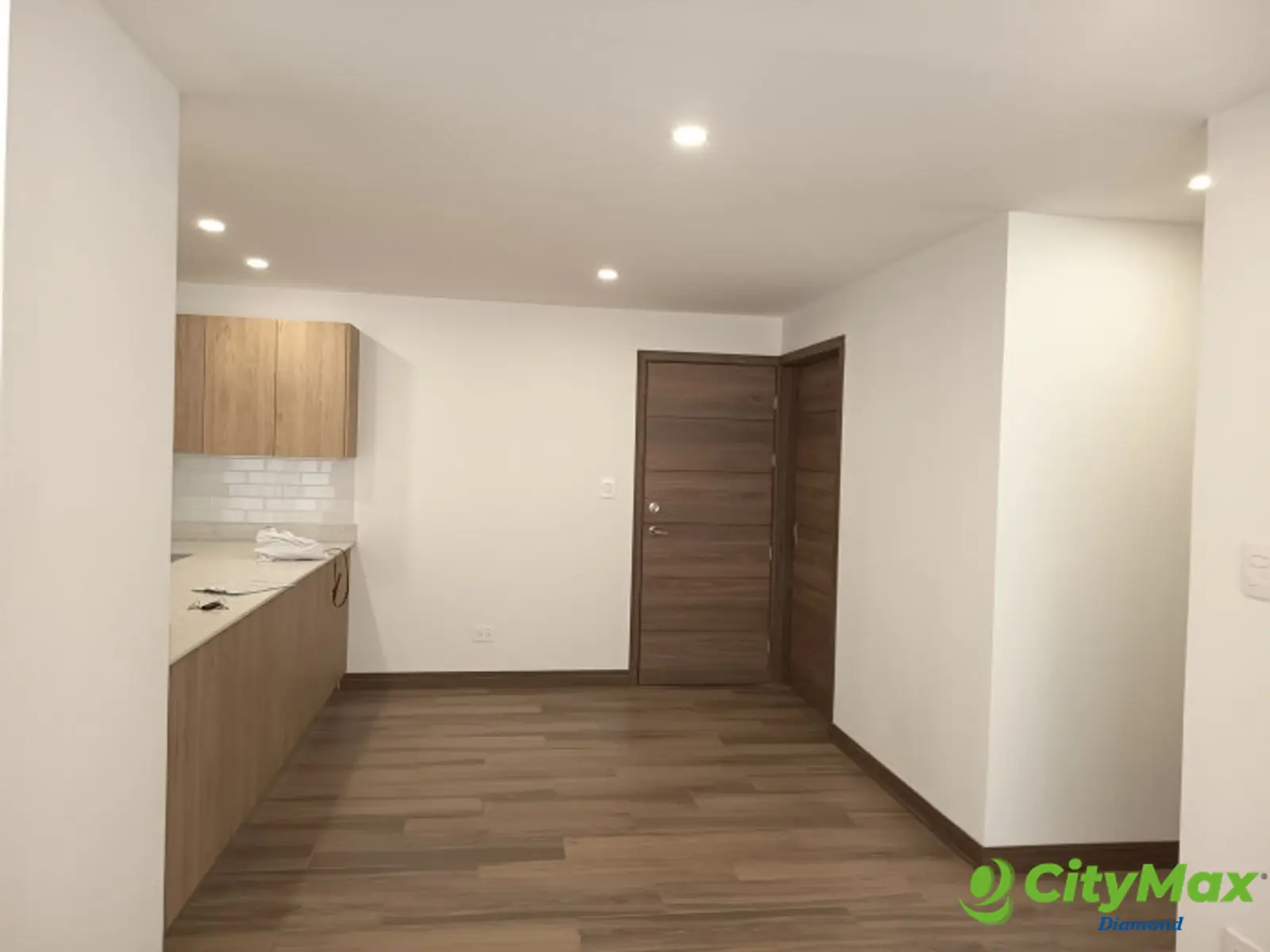 Renta apartamento 3 habitaciones y 2 parqueos Zona 15 - foto 6