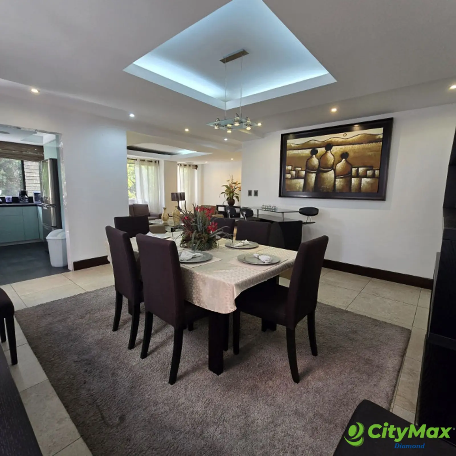 Apartamento Amueblado en Renta o Venta en Zona 10 - foto 2