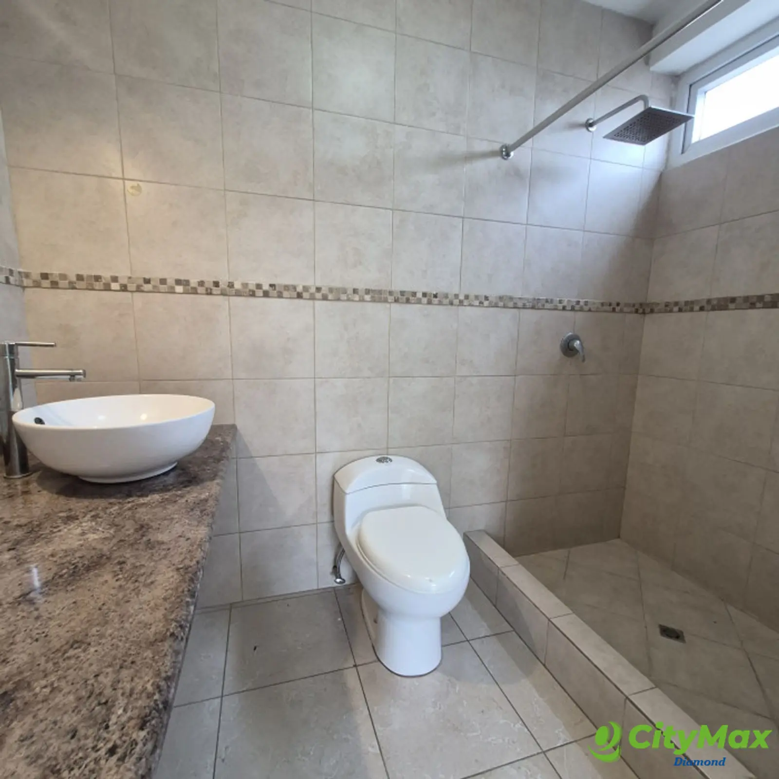 Apartamento en Renta en Kanajuyu 2 Zona 16 - foto 23