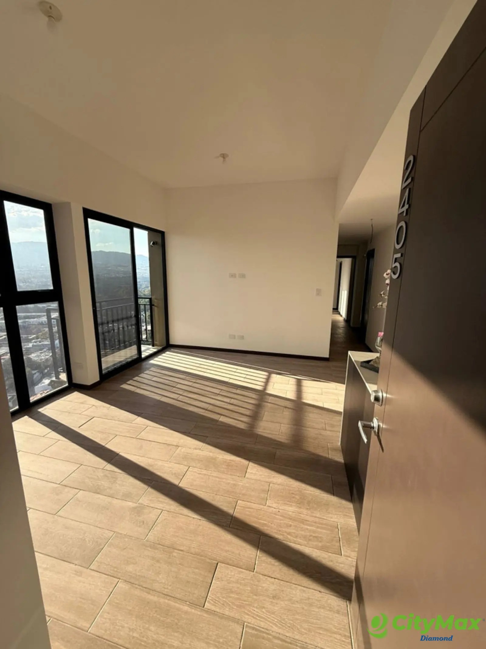 Apartamento en renta en zona 11 Edificio nuevo - foto 3