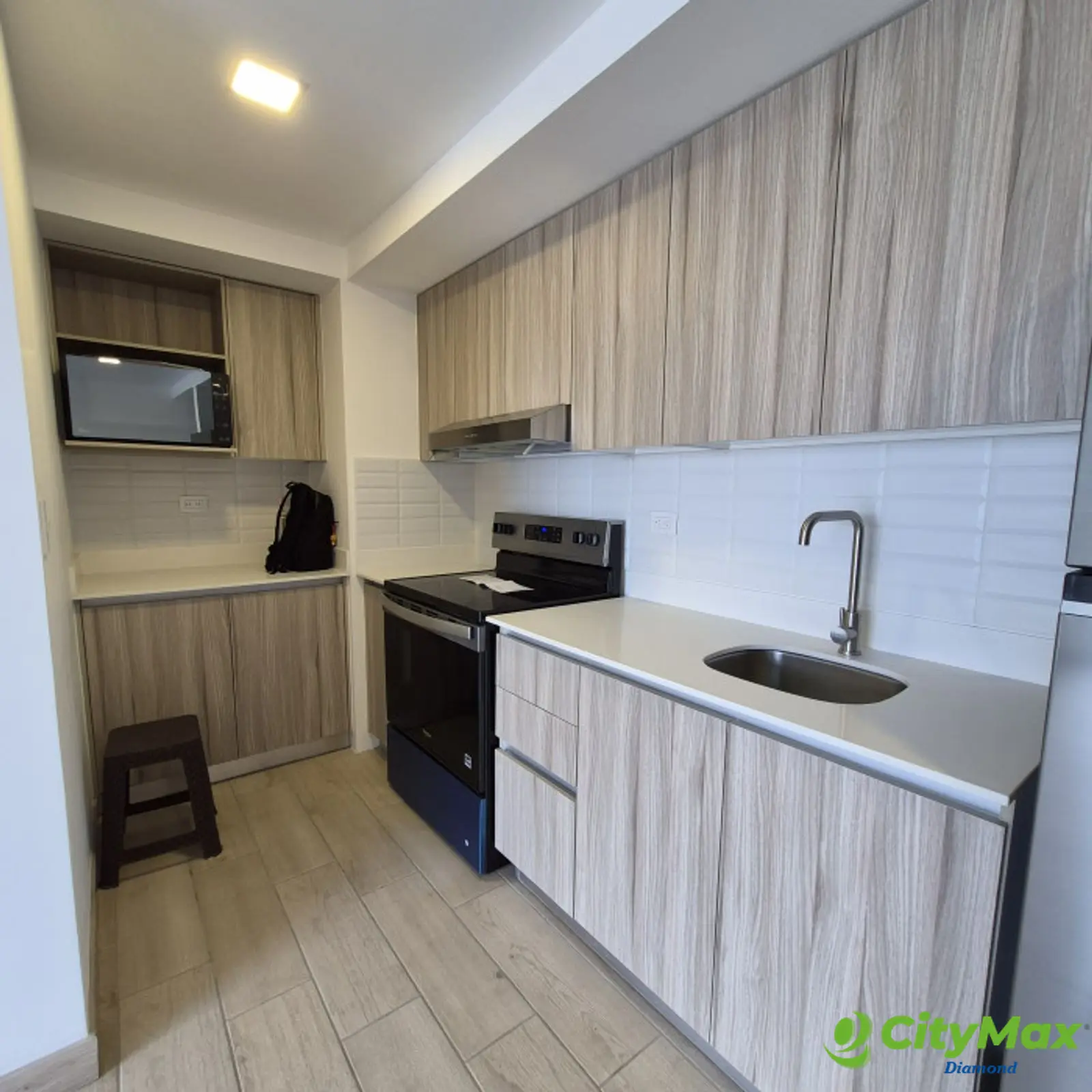 Apartamento 2 habitaciones en renta edificio zona 12 - foto 3