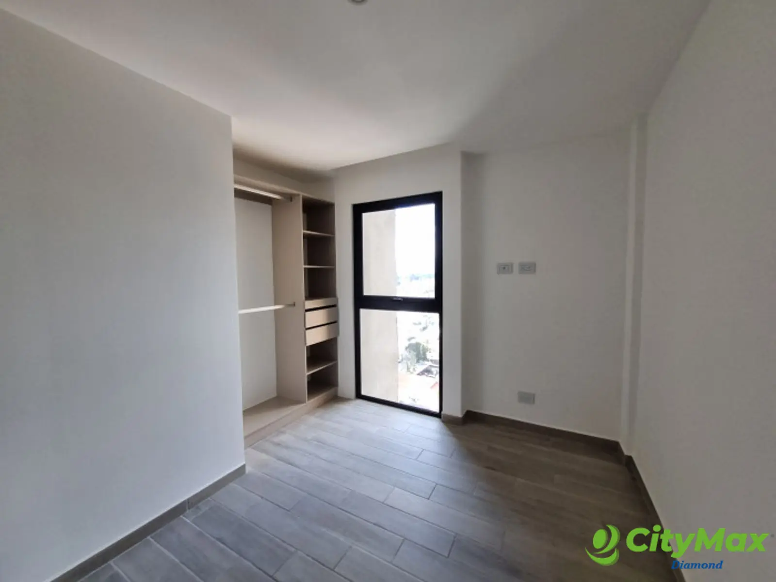 RENTA/ALQUILER APARTAMENTO PARQUE 10 zona 10 - foto 5