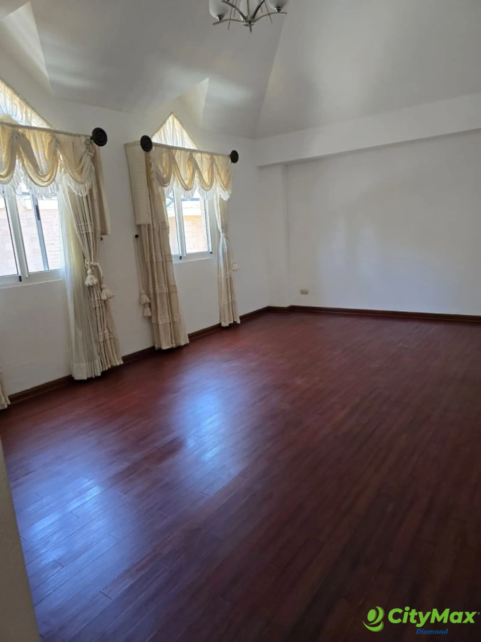 Casa en renta en zona 14 en Condominio - foto 14