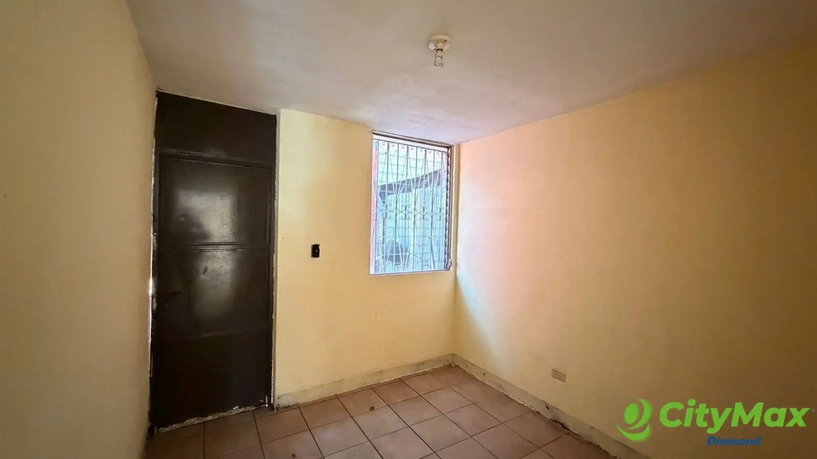 Casa en venta de un nivel en Villa Canales - foto 2