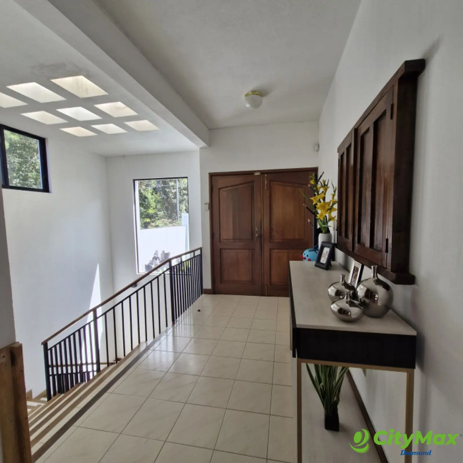 Elegante casa en Renta en Km. 8.5 Carretera al Salvador - foto 3