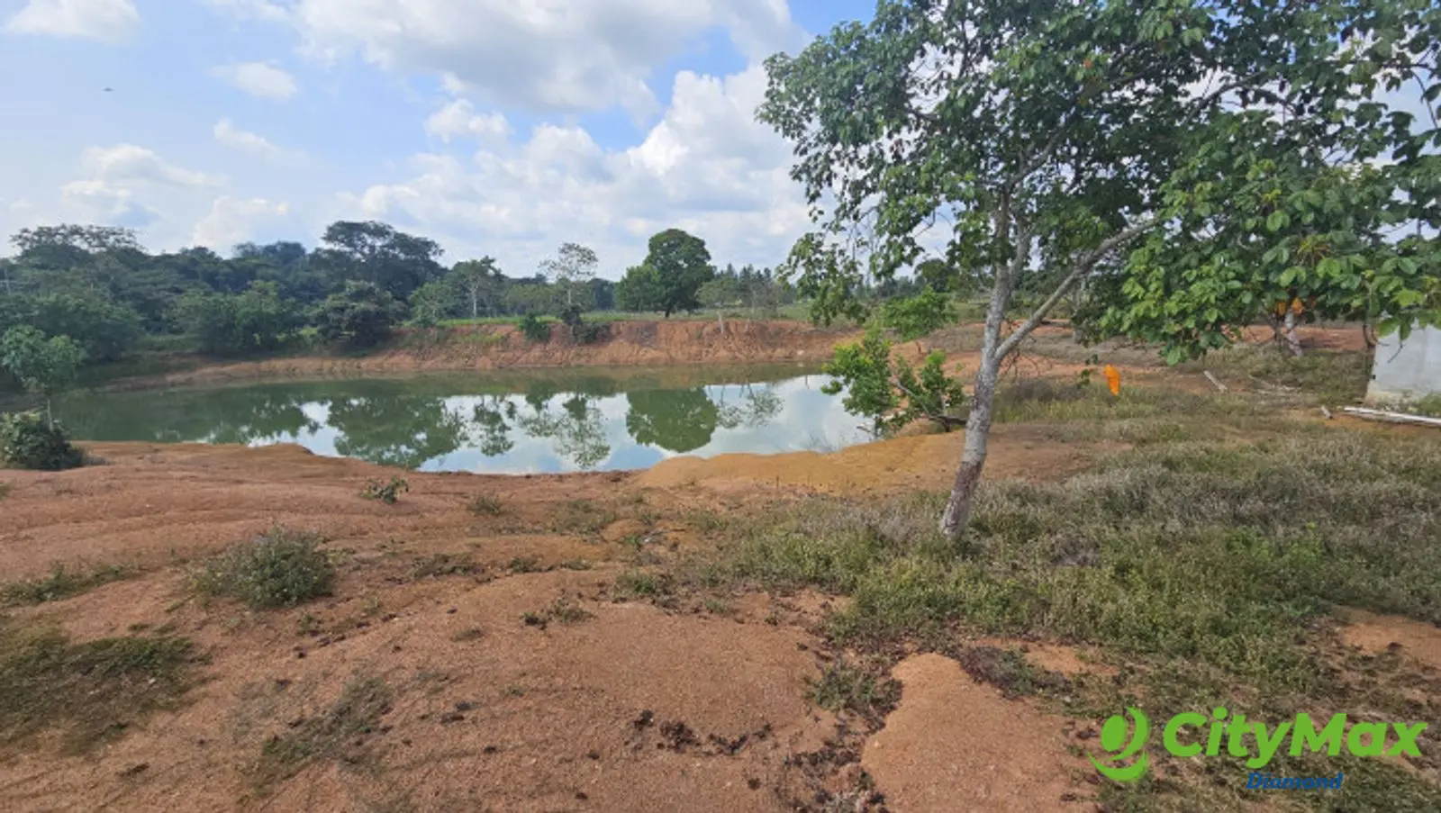 Finca de 4,876 manzanas en Venta en Petén - foto 17