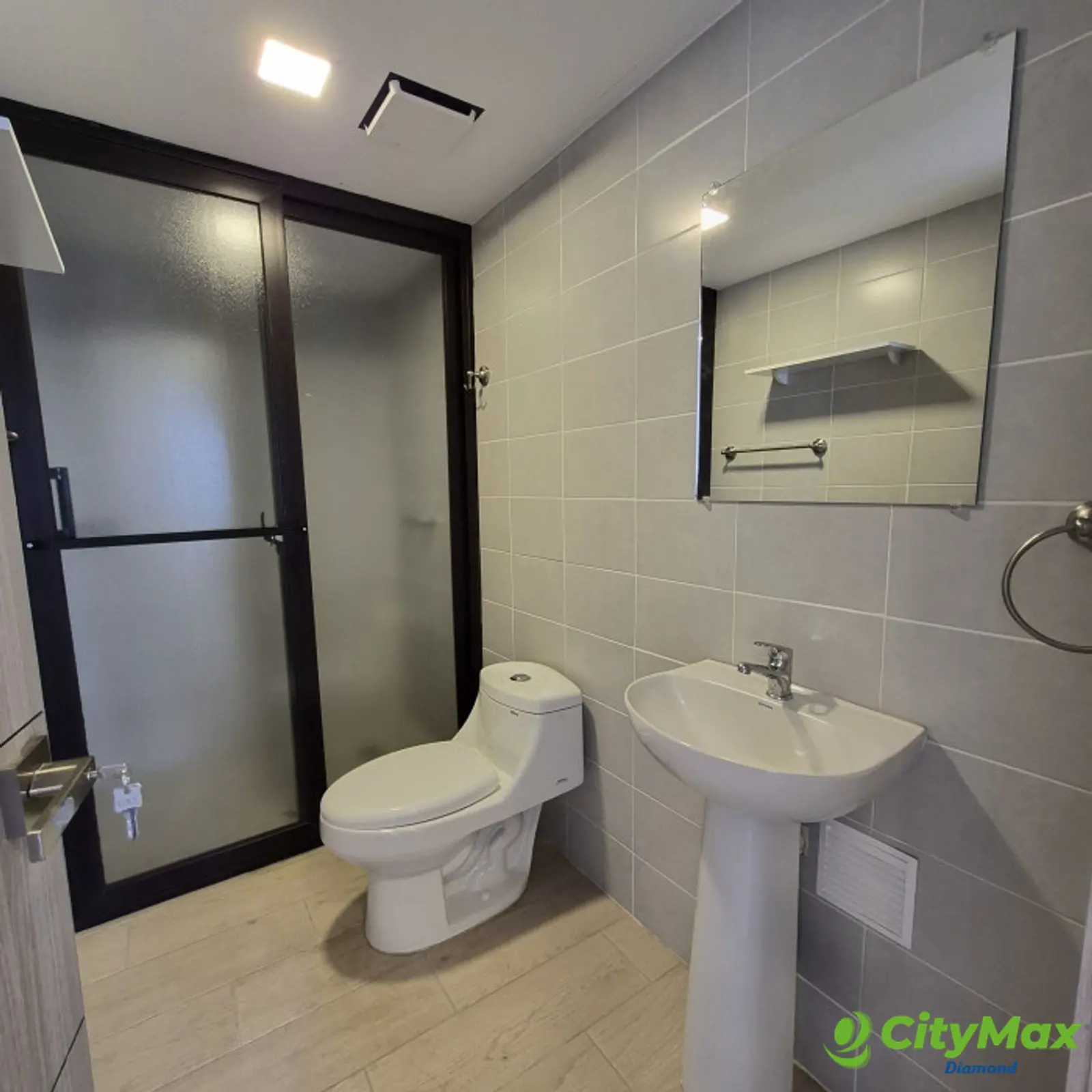 Apartamento 2 habitaciones en renta edificio zona 12 - foto 6