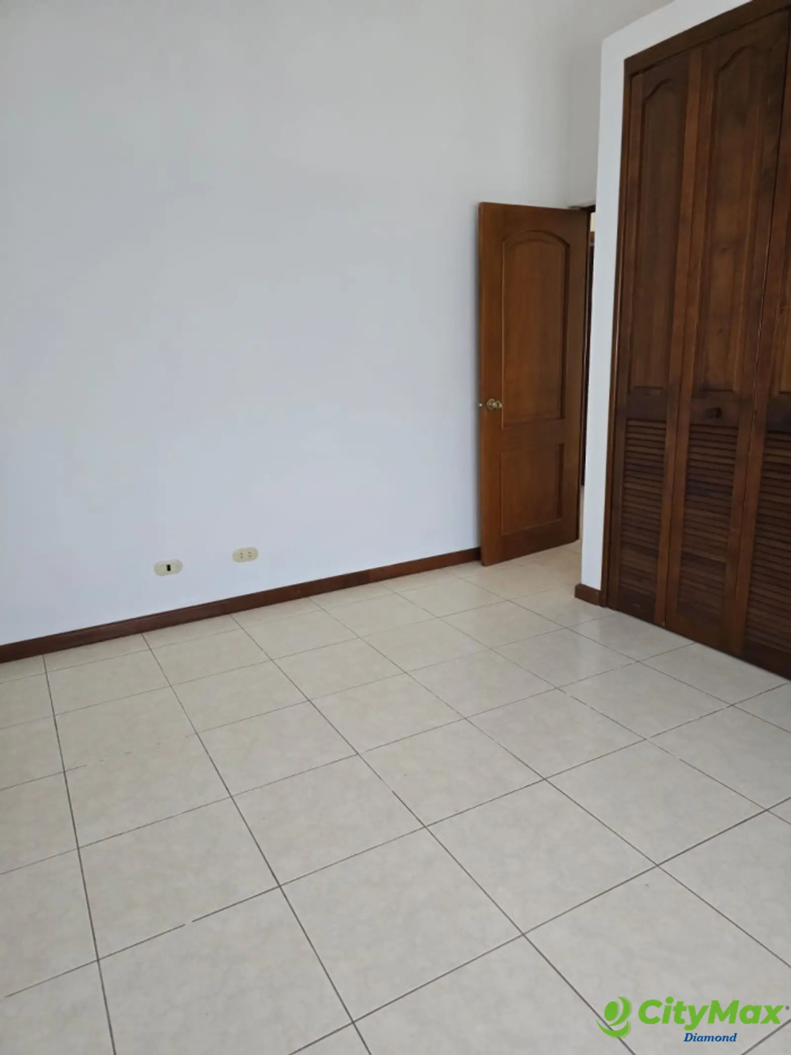 Casa en renta en zona 14 en Condominio - foto 16