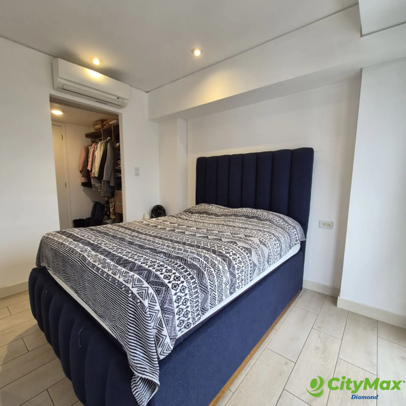Apartamento de 1 habitación en Venta en QUO Zona 4 - foto 6