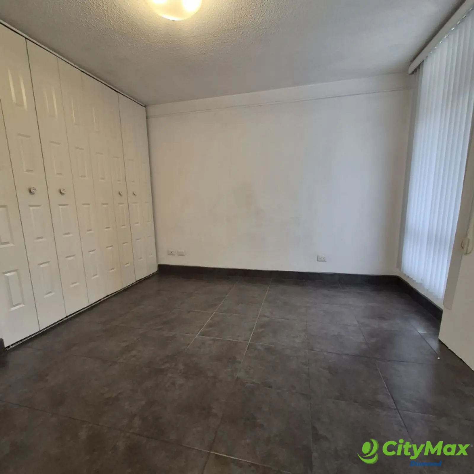 Apartamento semi amueblado renta zona 15 Vista Hermosa - foto 4