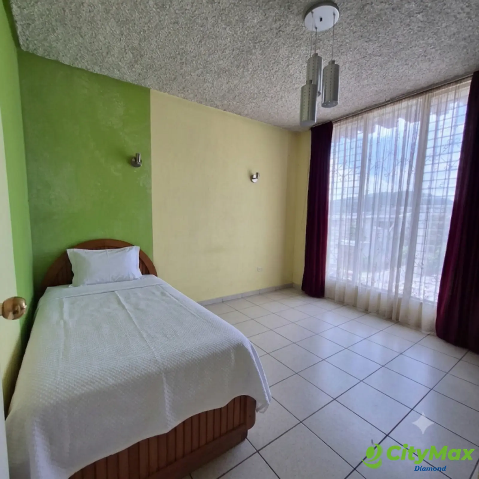 Casa en venta en Bosques de San Nicolás zona 4 Mixco - habitación secundaria