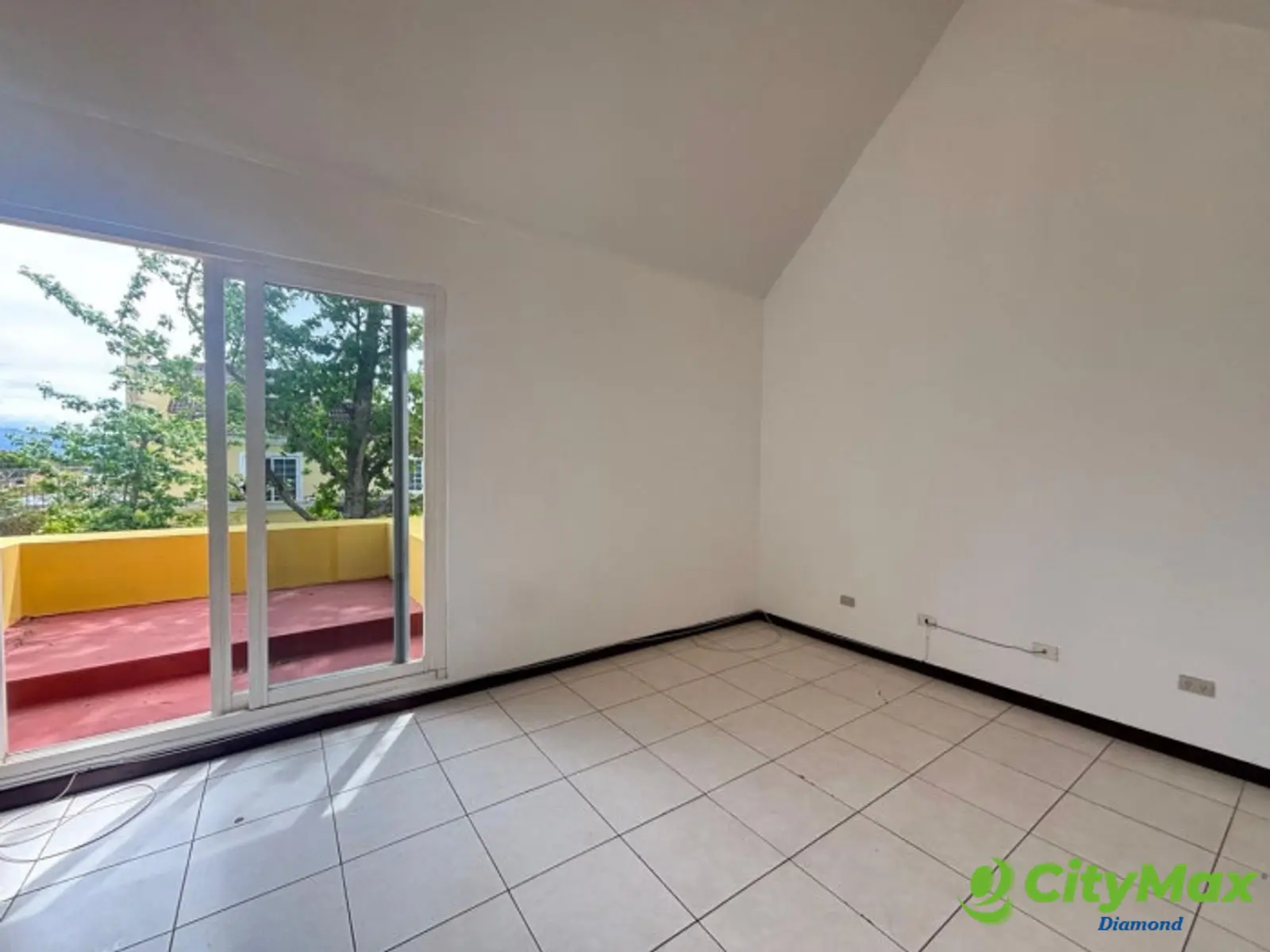 Casa en venta y renta condominio Entreverdes Fraijanes - foto 9