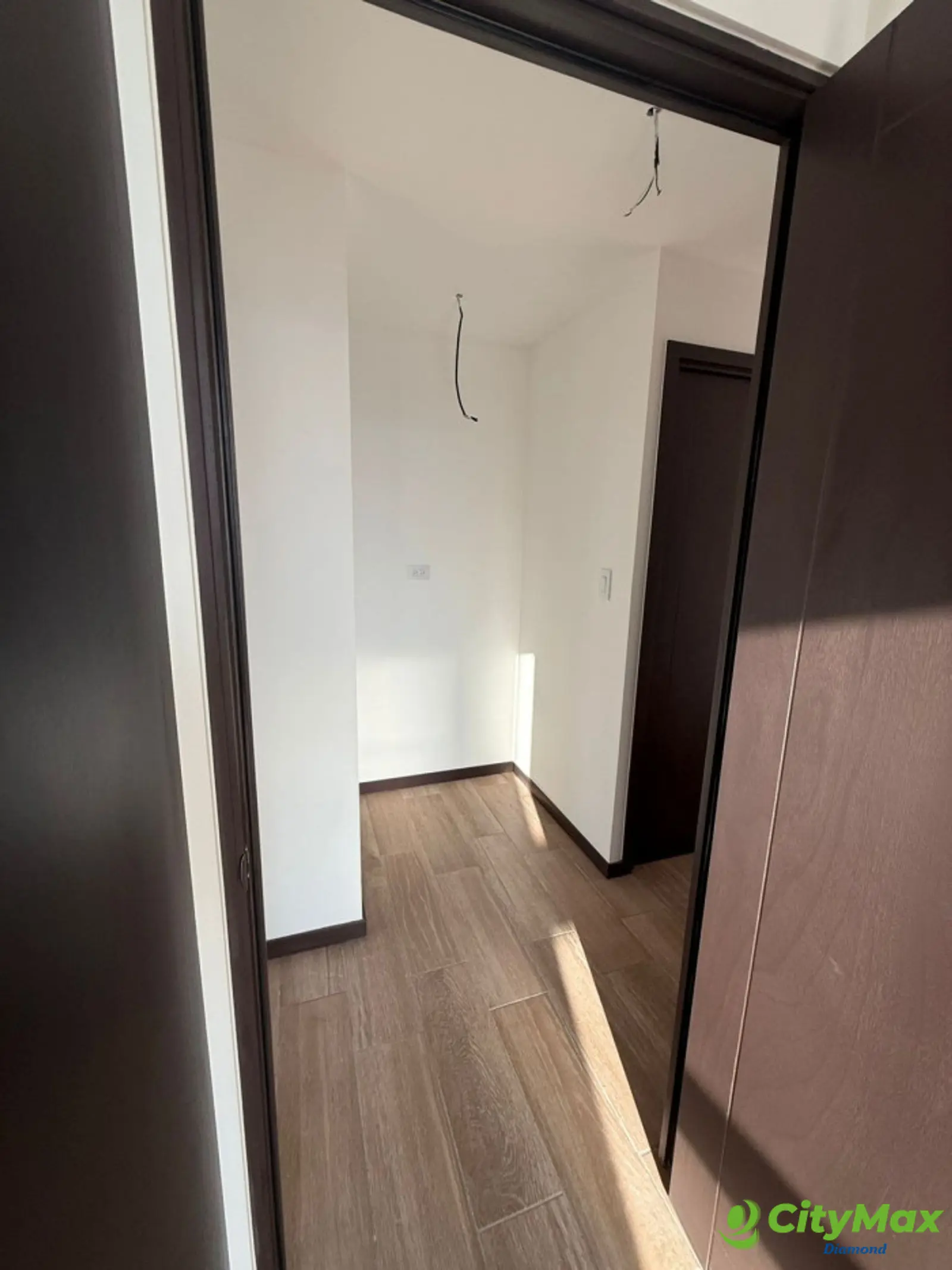 Apartamento en renta en zona 11 Edificio nuevo - foto 6