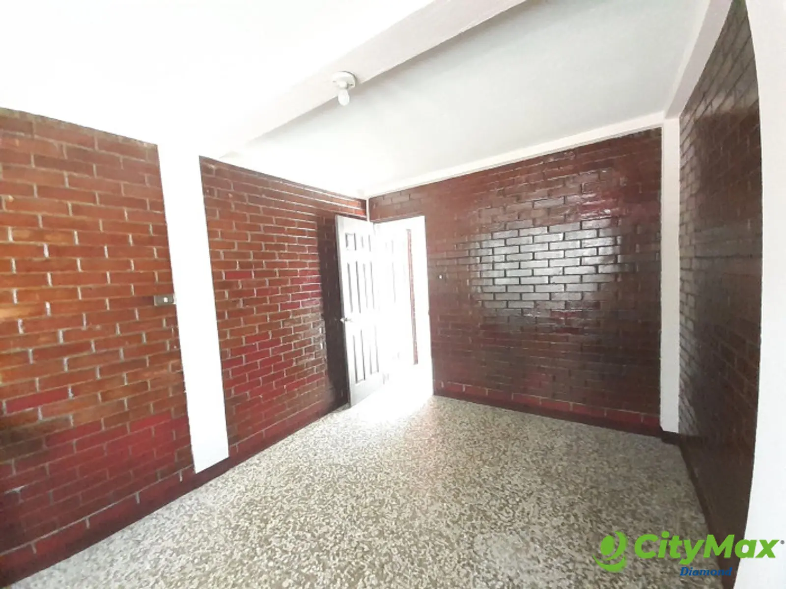 Propiedad En Venta con 4 Apartamentos Zona 3 Mixco - foto 7