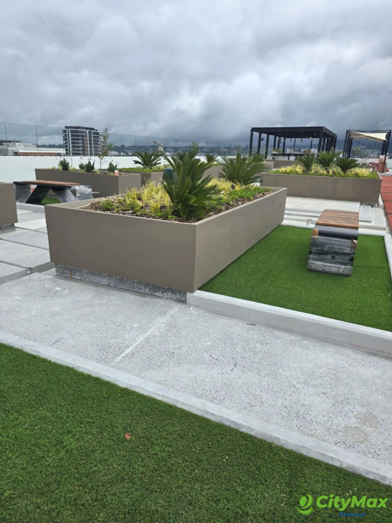 Apartamento en renta en zona 10 Athara - foto 9